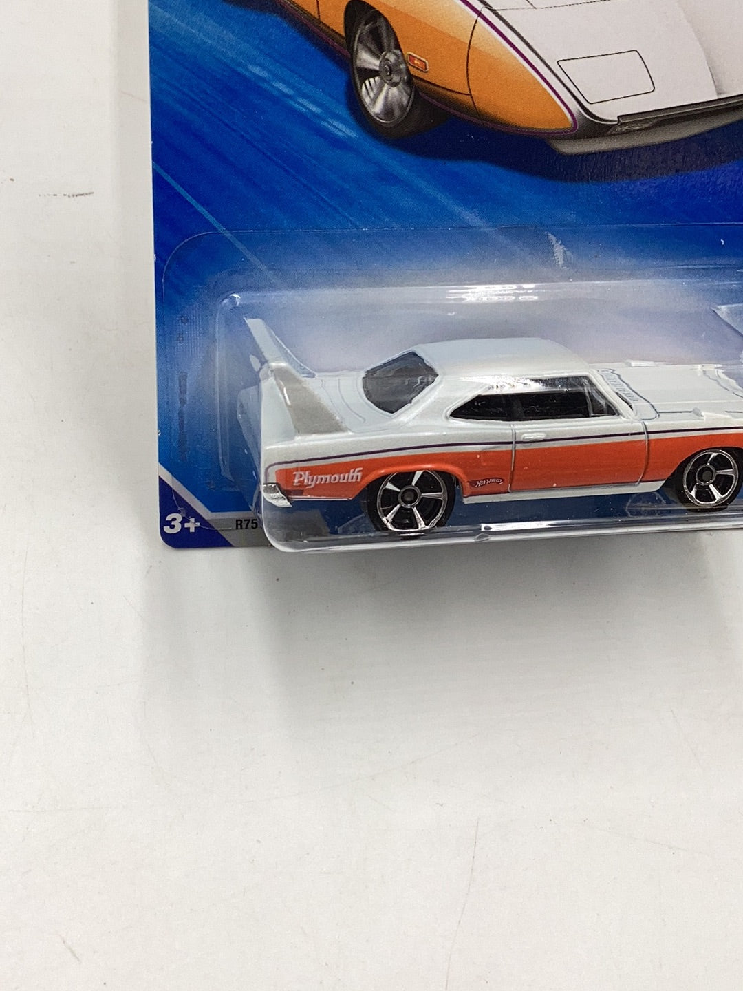 2010 Hot Wheels #87 70 Plymouth Superbird Kmart exclusive W/protector 239C