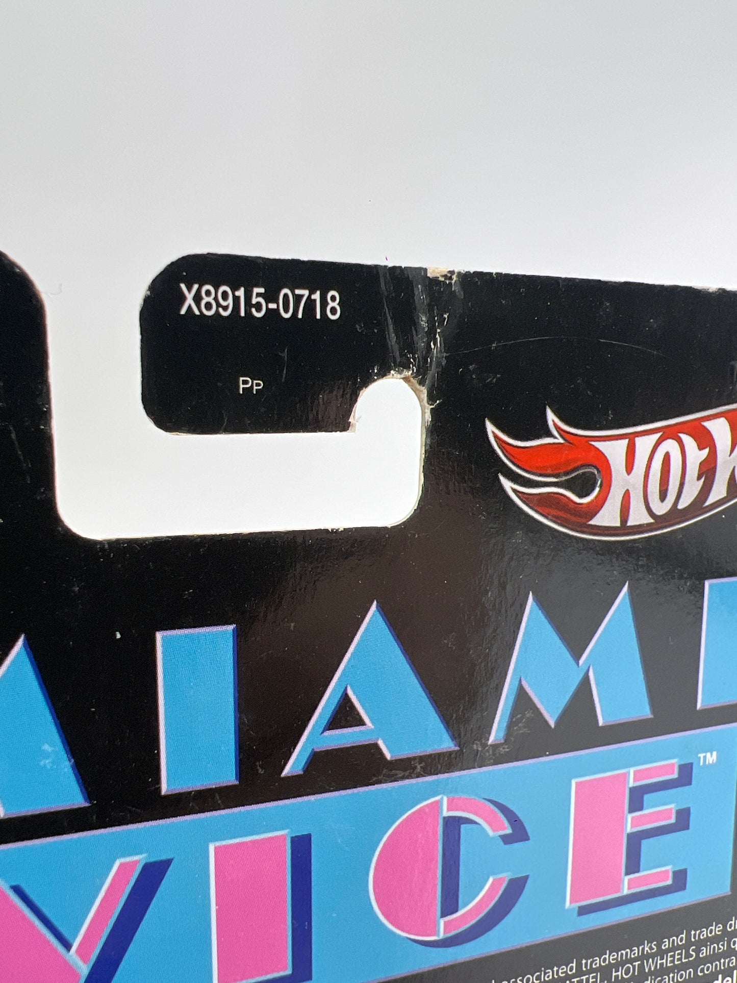 Hot Wheels Retro Entertainment Miami Vice Ferrari F512M White W/Protector