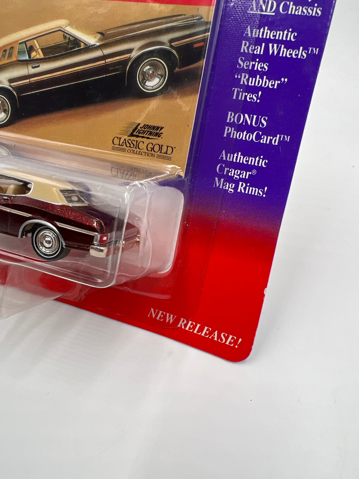 Johnny Lightning Classic Gold Collection 1974 Ford Torino Brown 219C