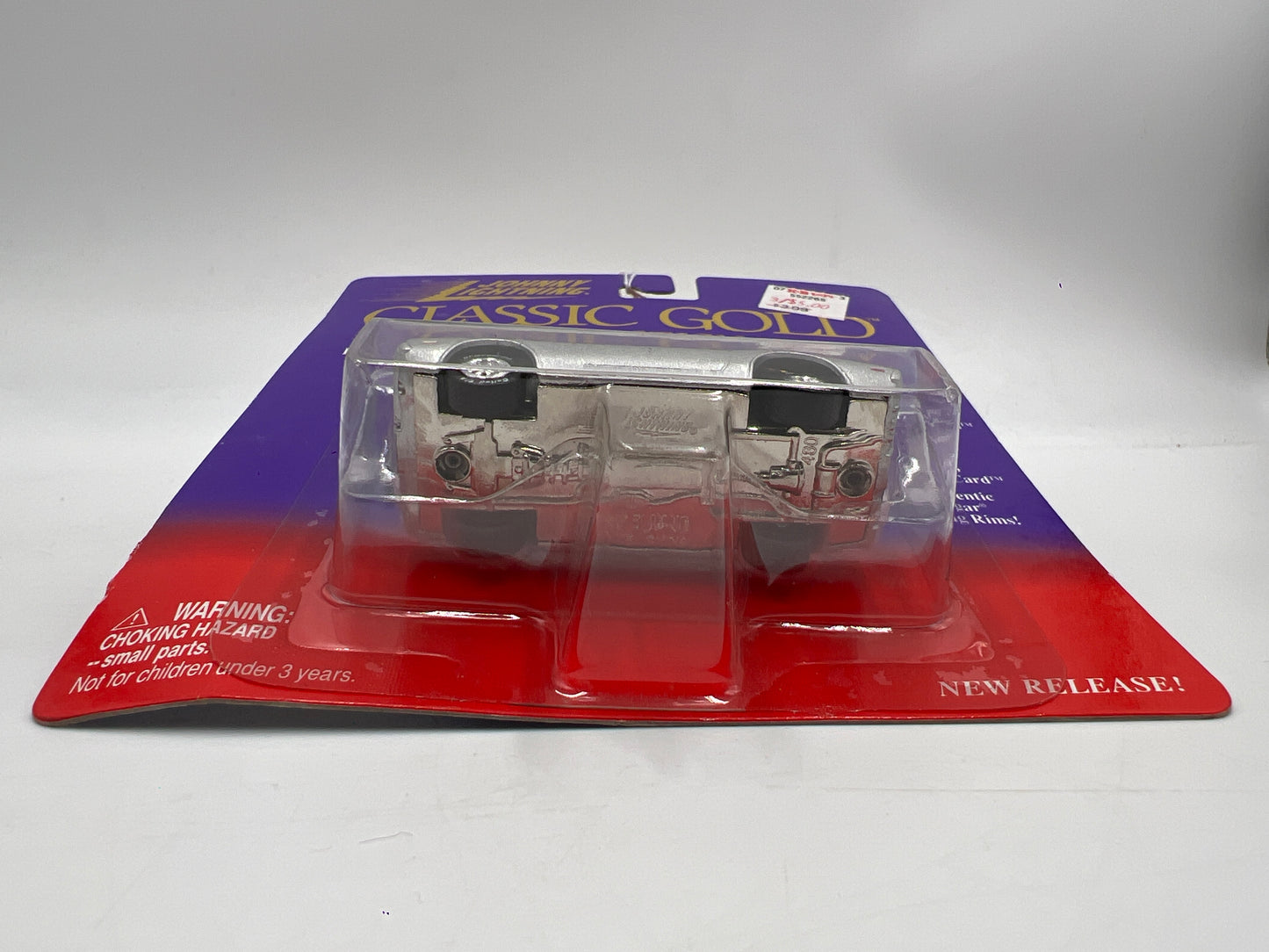 Johnny Lightning Classic Gold Collection 1971 Dodge Challenger Silver 219C