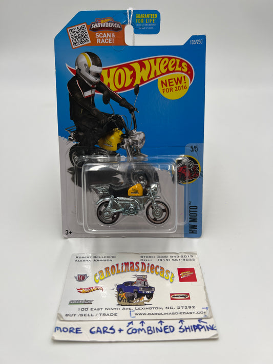 2016 Hot Wheels Moto #135 Honda Monkey Z50 Yellow 80C