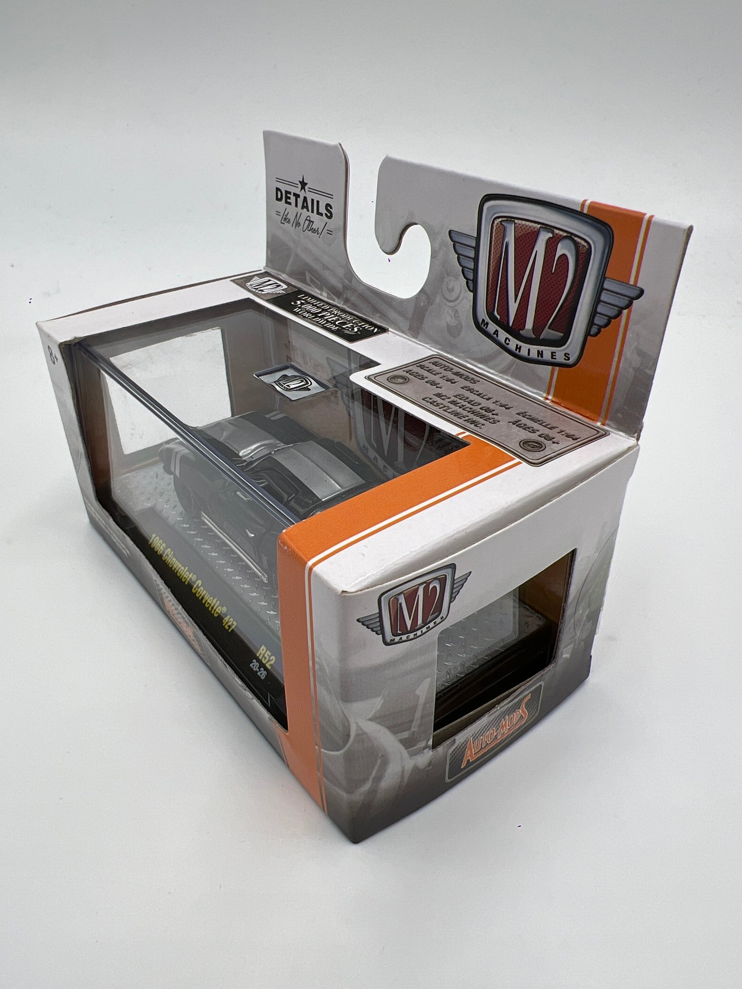 M2 Machines Auto Mods 1966 Chevrolet Corvette 427 Black R52