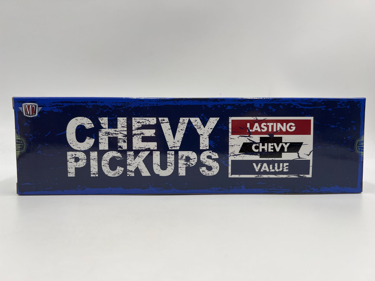 M2 Machines Auto Haulers 1973 Chevrolet Cheyenne Super 30 & 1975 Chevrolet Silverado 30 4x4 R90