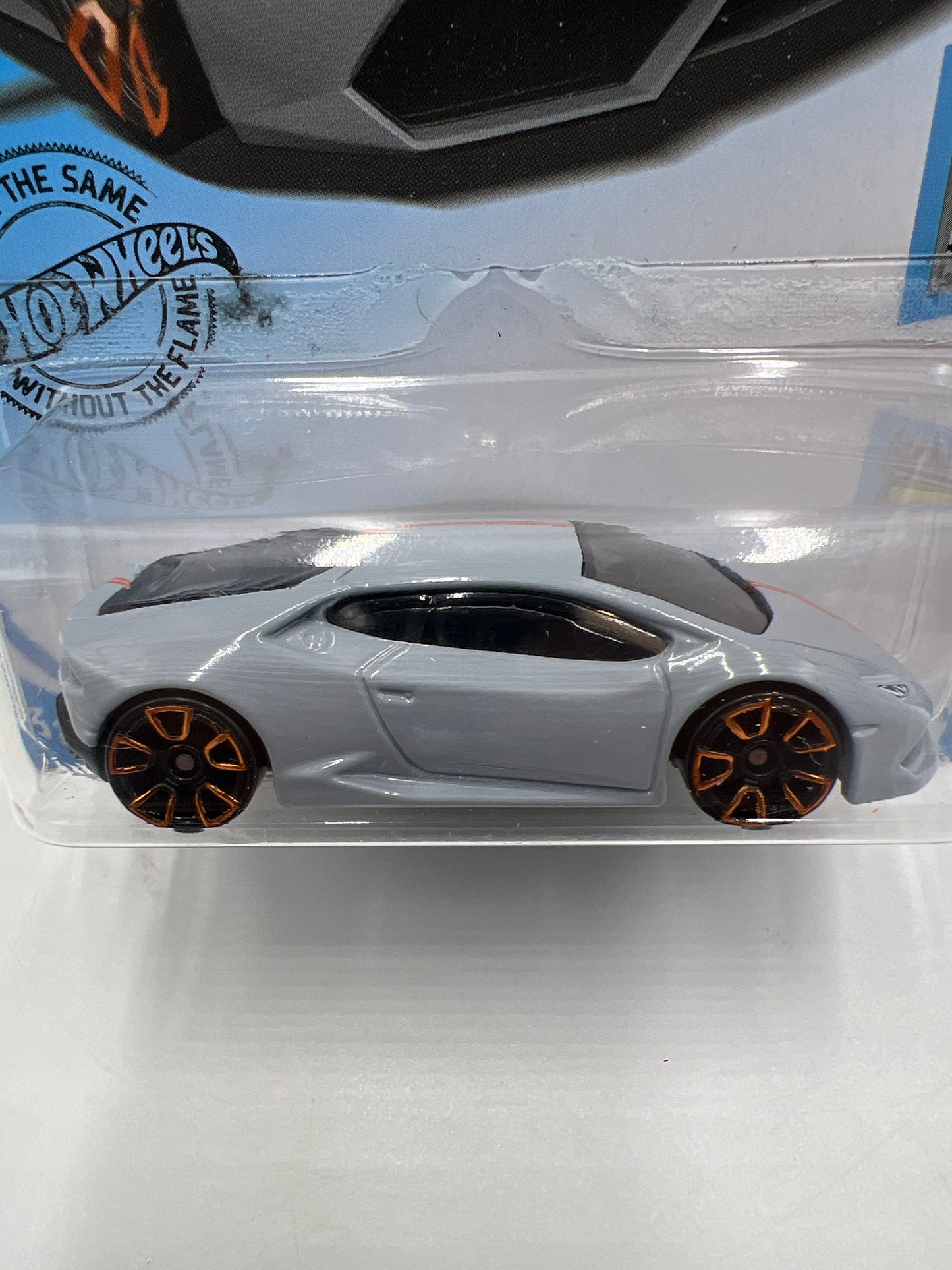 2019 Hot Wheels Factory Fresh #245 Lamborghini Huracan Light Gray 101E