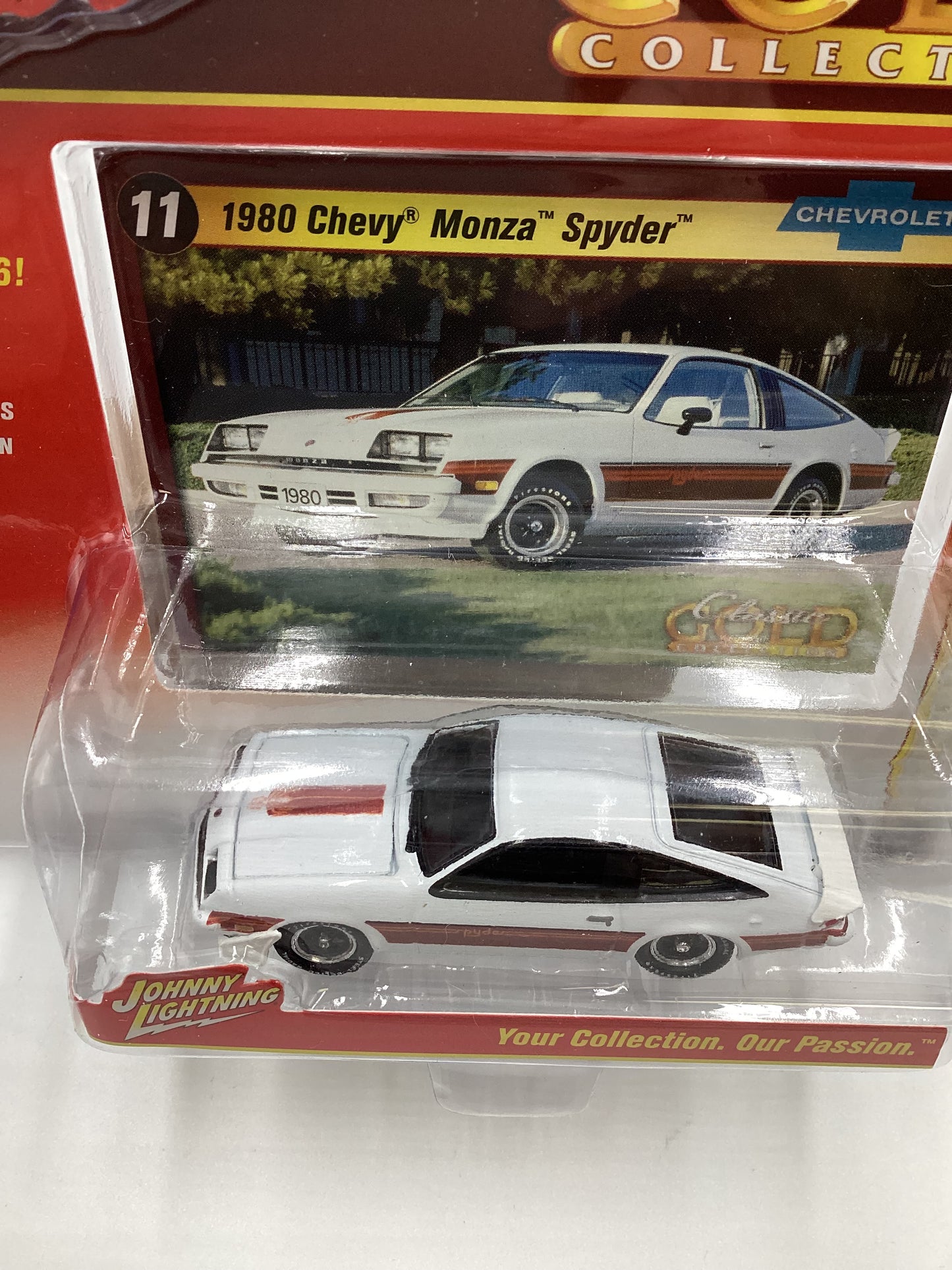 Johnny Lightning Classic Gold #11 Chevrolet 1980 Chevy Monza Spyder White 220A