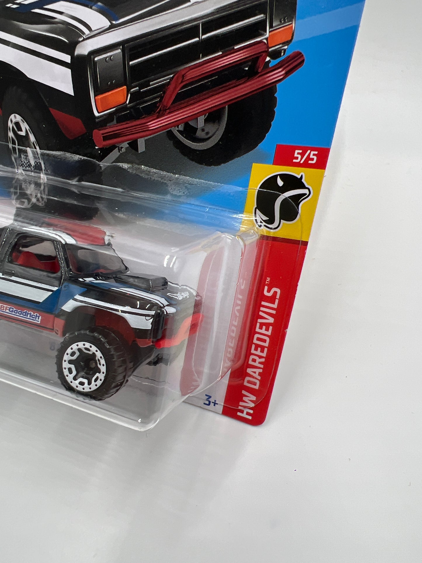 2022 Hot Wheels Treasure Hunt #186 87 Dodge D100 International Card 282F