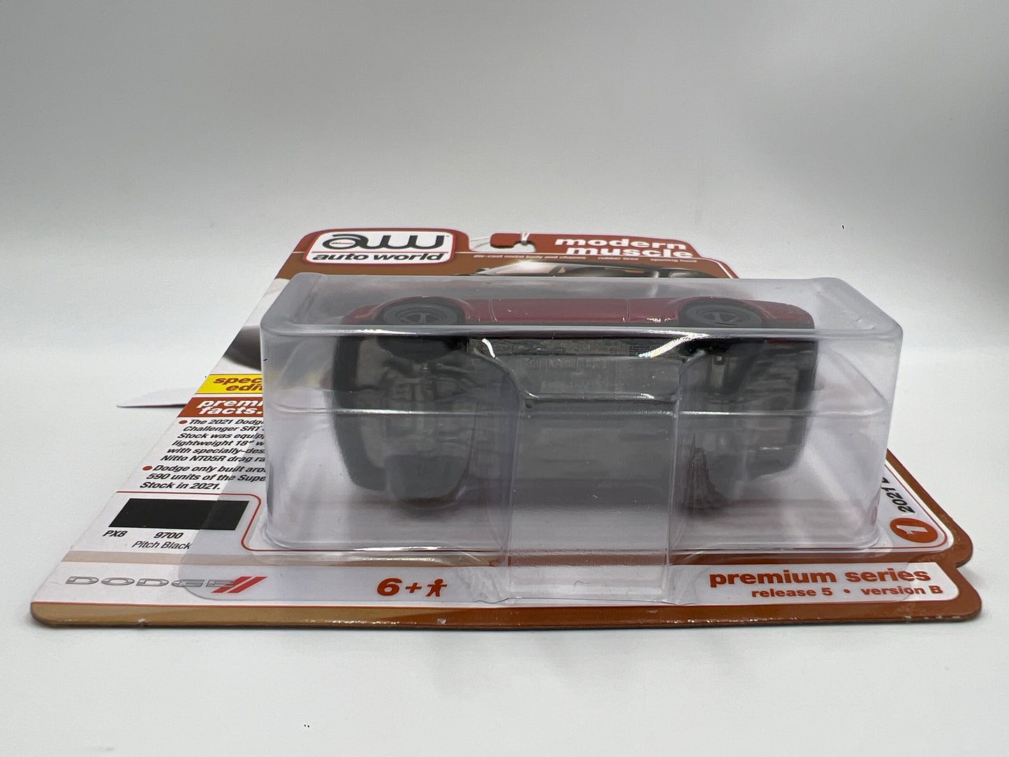 Auto World Modern Muscle Release 5 Version A CHASE 2021 Dodge Challenger SRT Super Stock Red Ultra Red