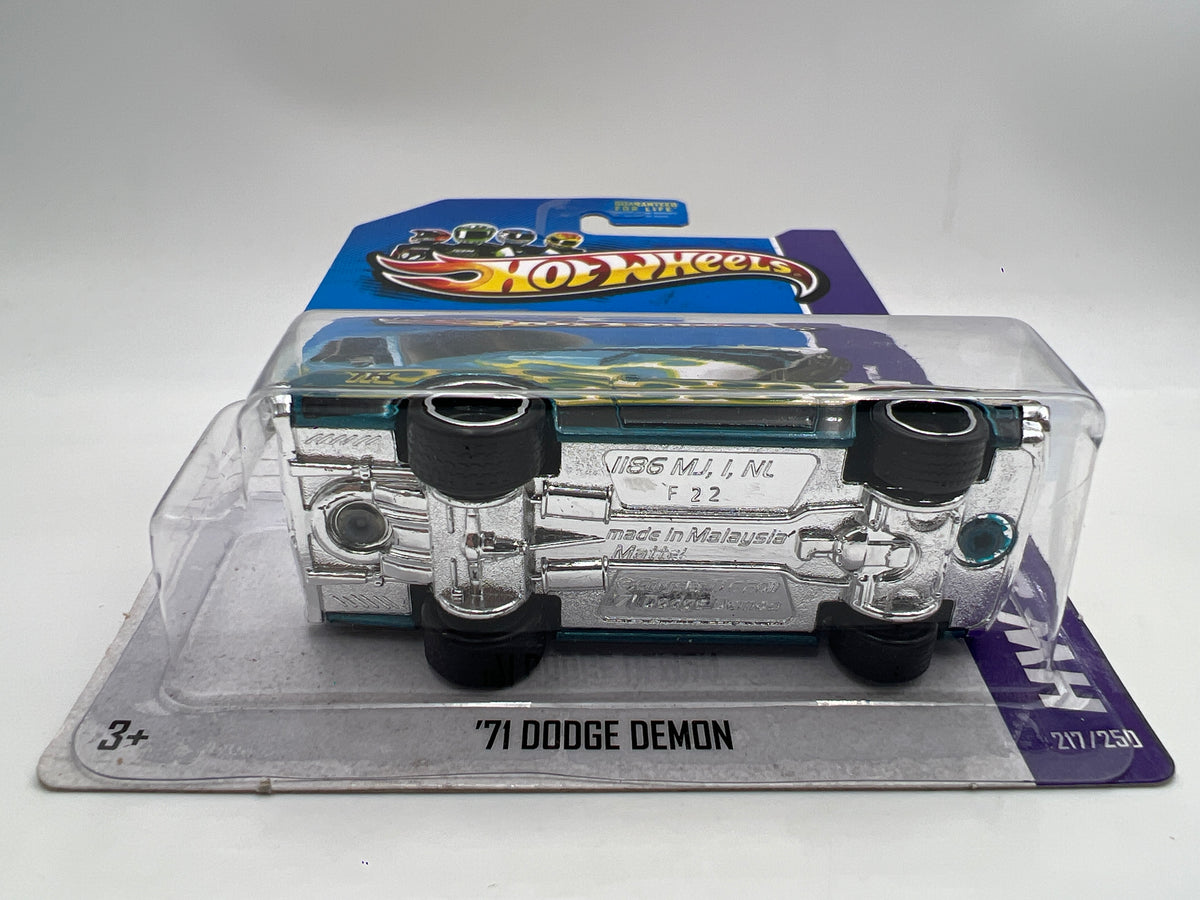 2013 Hot Wheels Super Treasure Hunt #217 71 Dodge Demon Blue W/ Protector
