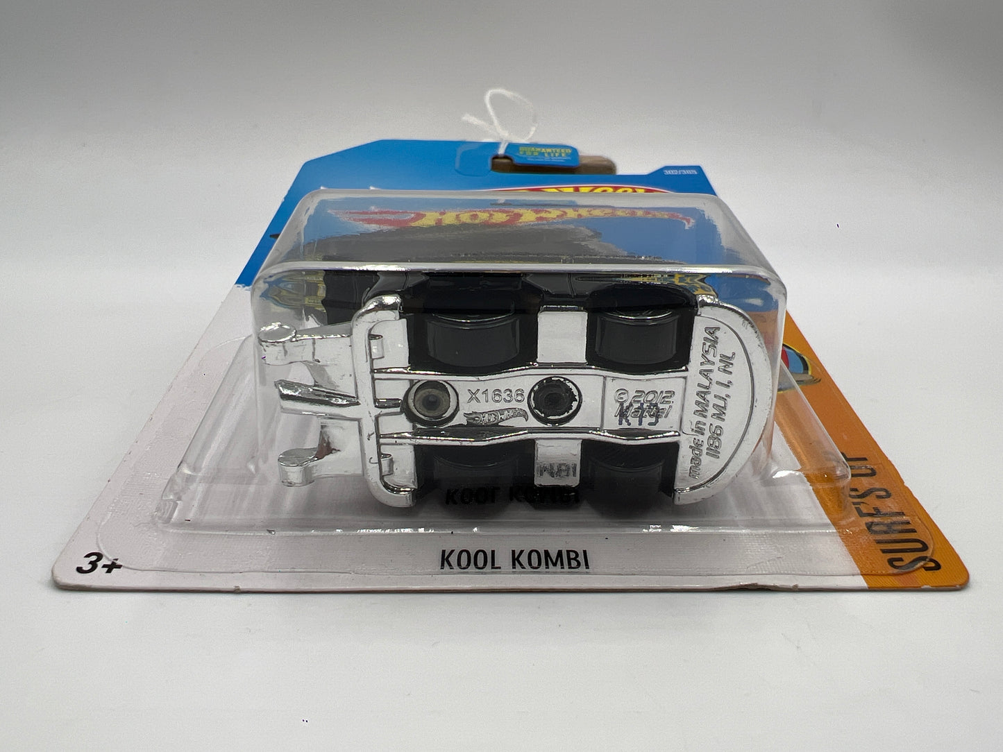 2017 Hot Wheels Surfs Up #302 Kool Kombi Black Mooneyes 96A