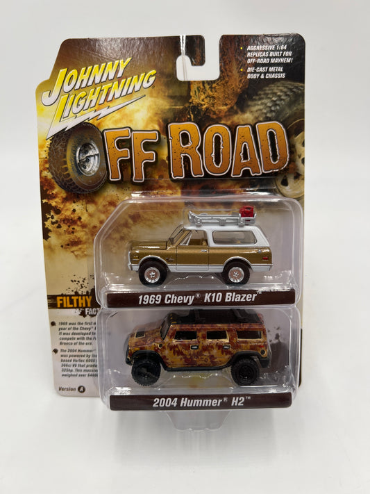 Johnny Lightning 2 Pack Off Road 1969 Chevy K10 Blazer & 2004 Hummer H2 227C