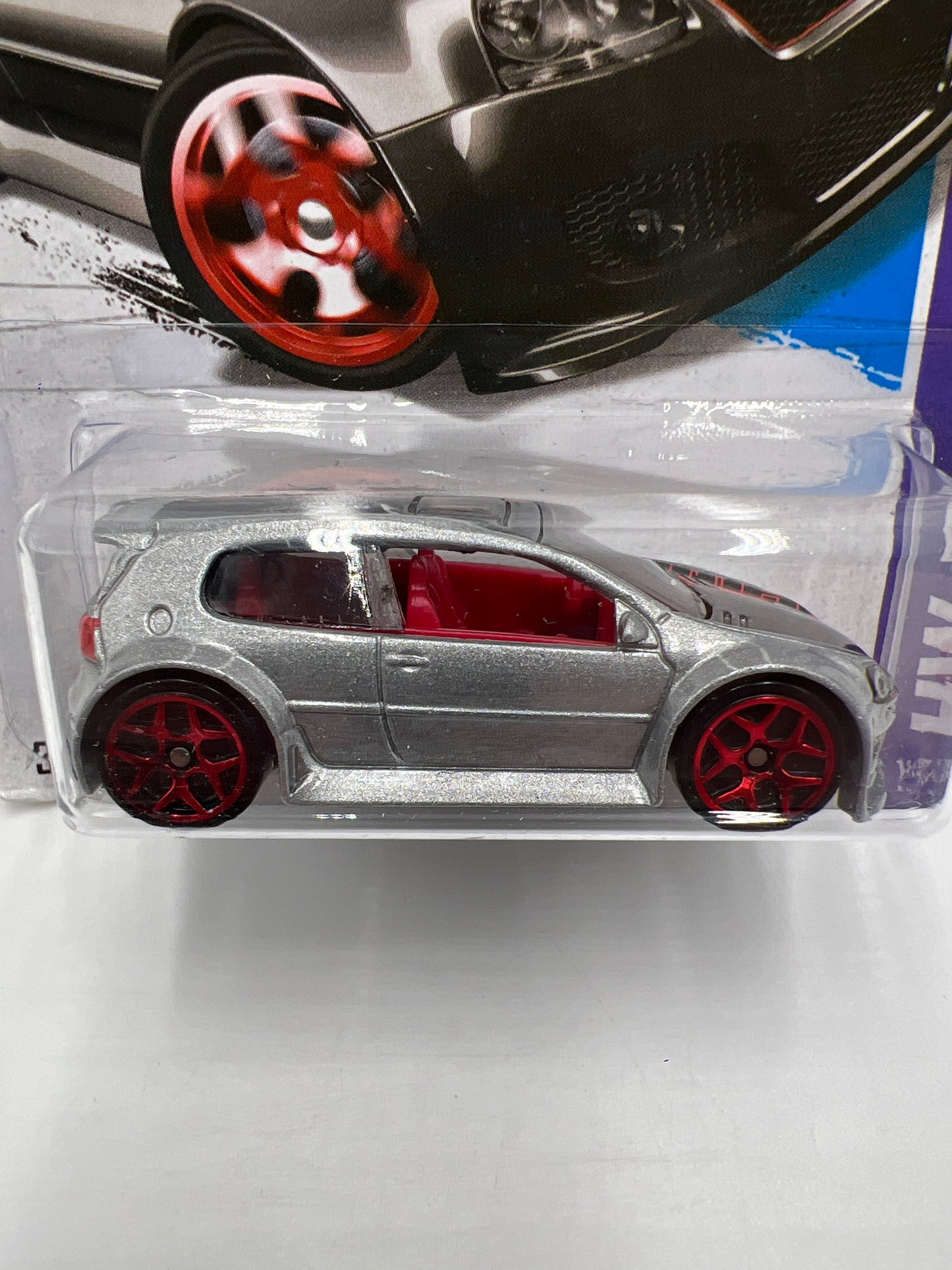 2013 Hot Wheels Showroom #177 Volkswagen Golf GTI Silver 96A