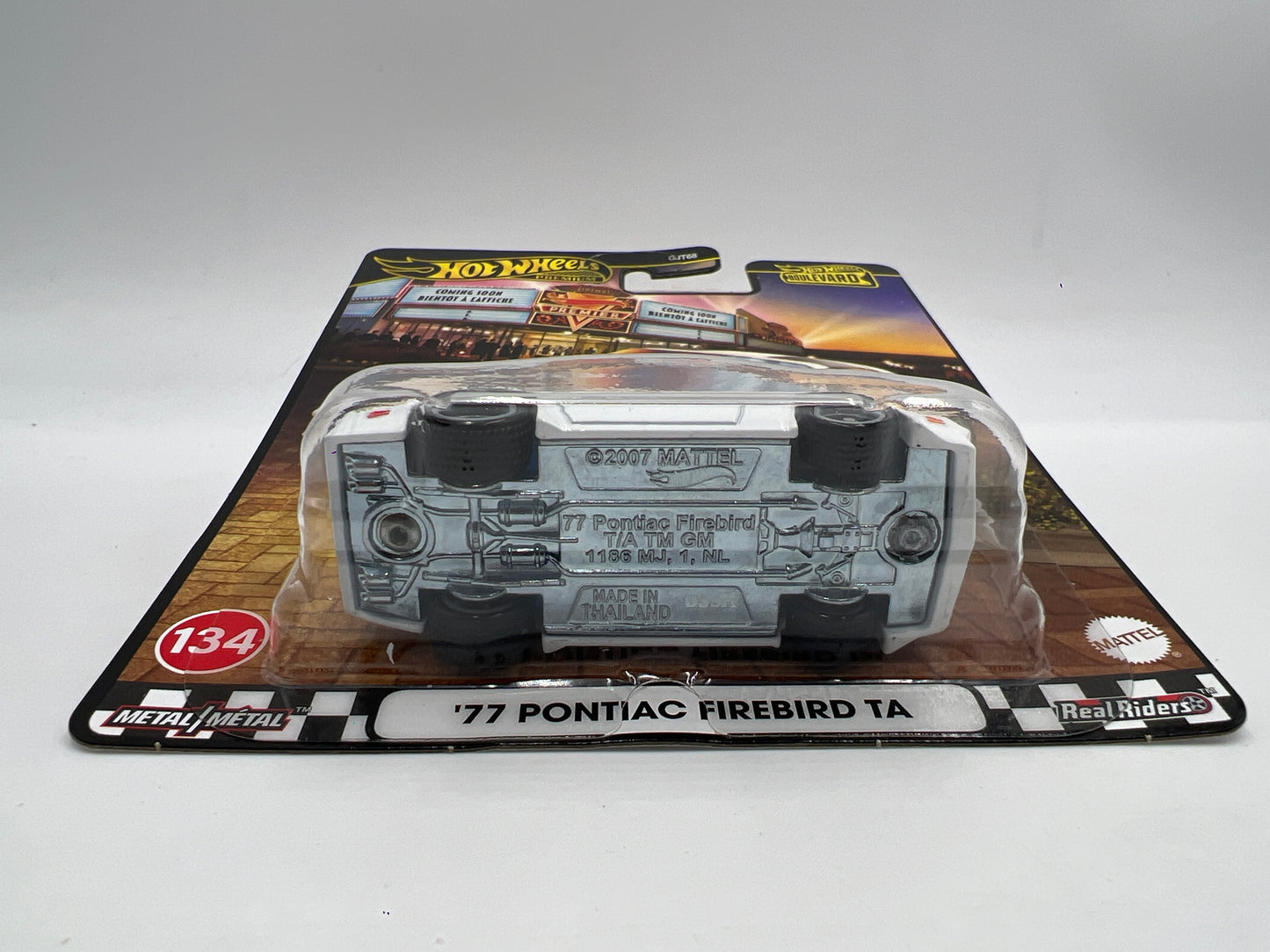 Hot Wheels Premium Boulevard #134 77 Pontiac Firebird TA White 260C