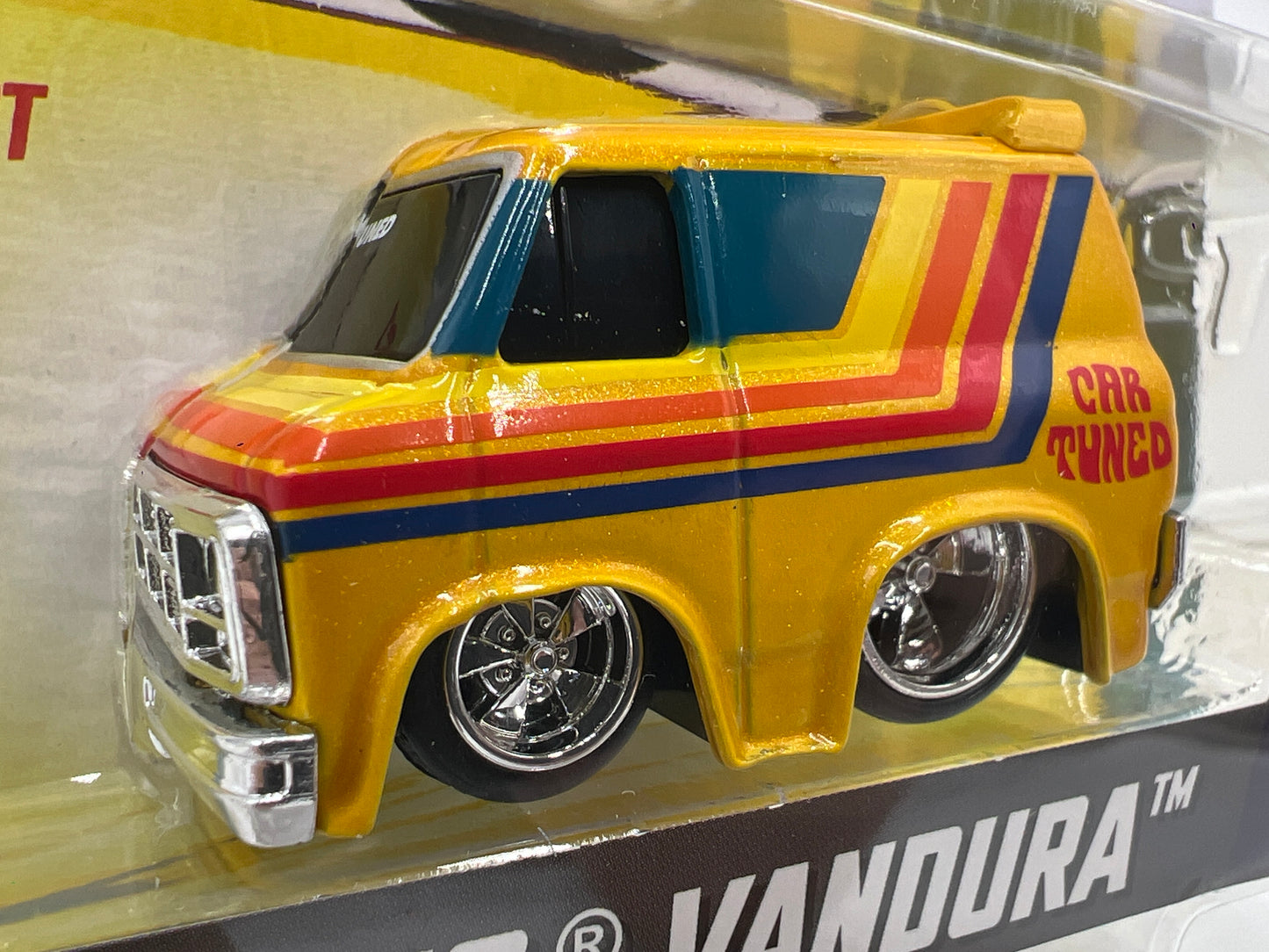 MGA Car Tuned Series 9 #3 79 GMC Vandura Yellow 178C