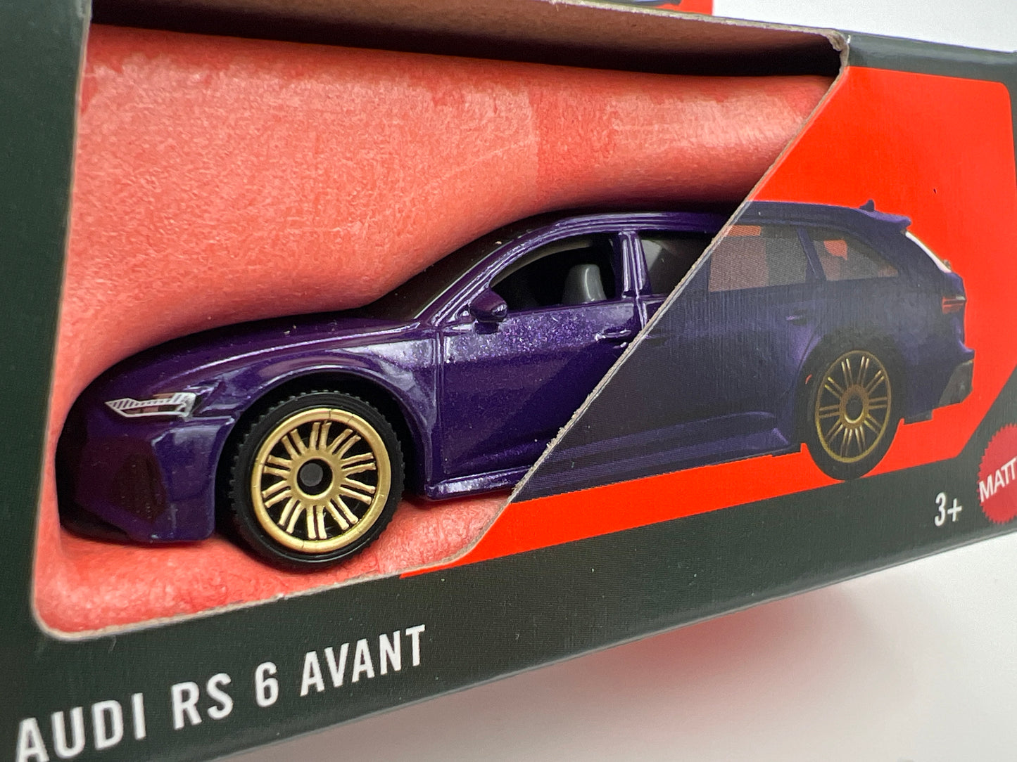Matchbox Moving Parts #46 2023 Audi RS6 Avant Purple 169G