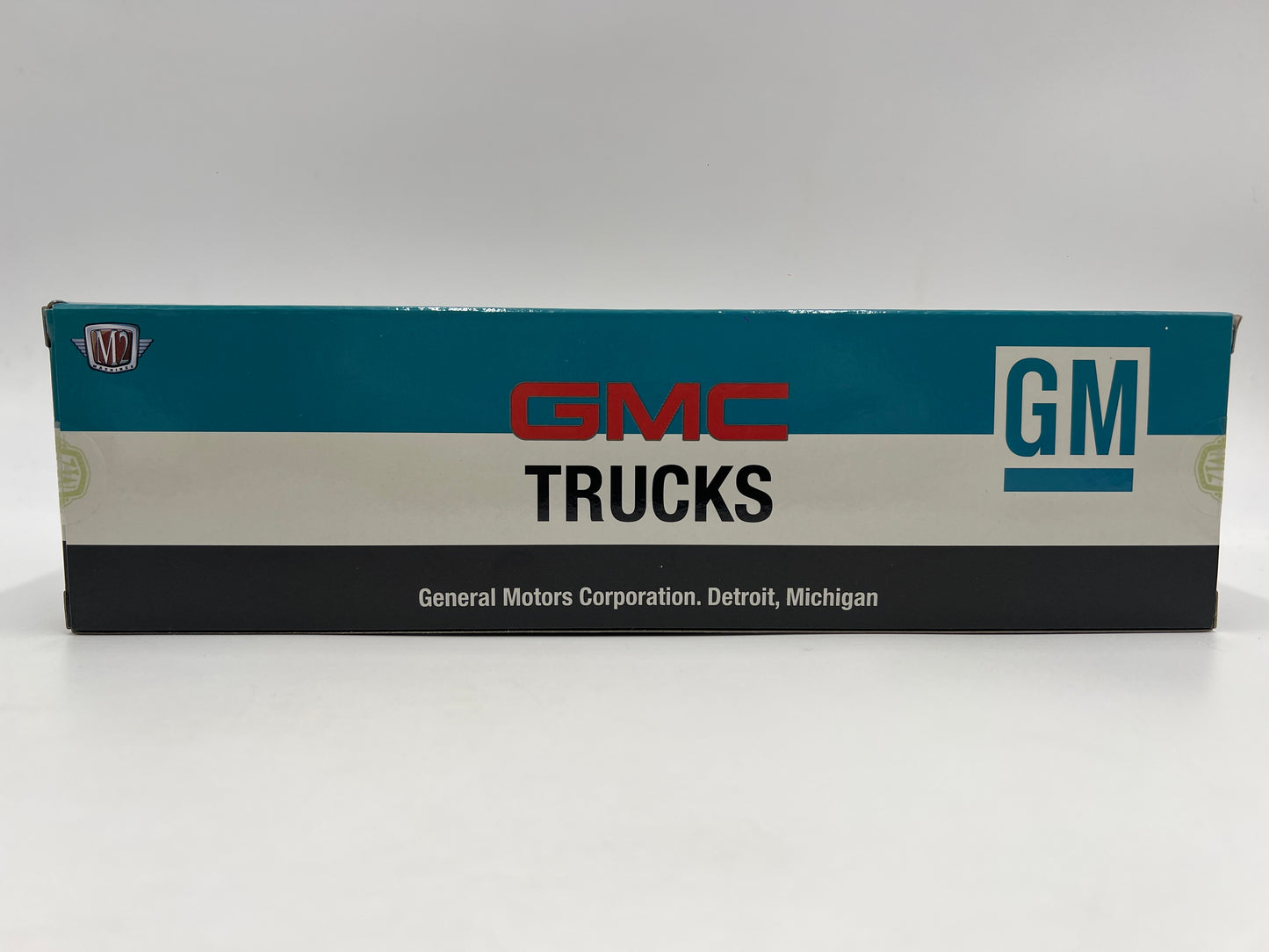 M2 Machines Auto Haulers 1973 GMC Sierra 3500 & 1976 GMC Sierra Grande 15 Custom R88