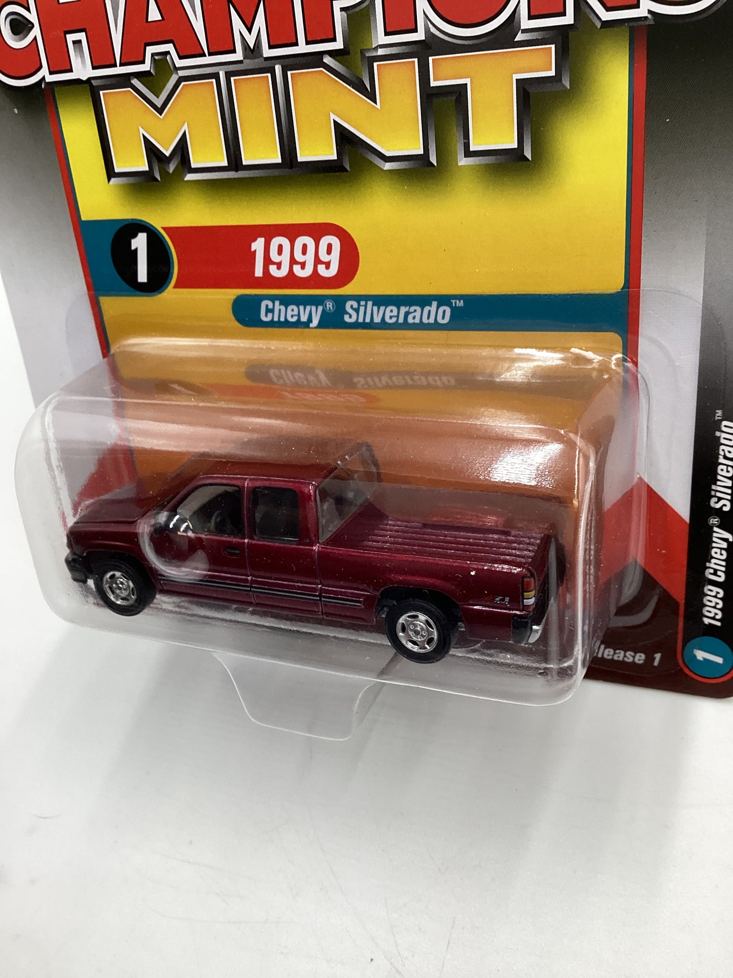 Racing Champions Mint #1 Release 1 Version B 1999 Chevy Silverado Red