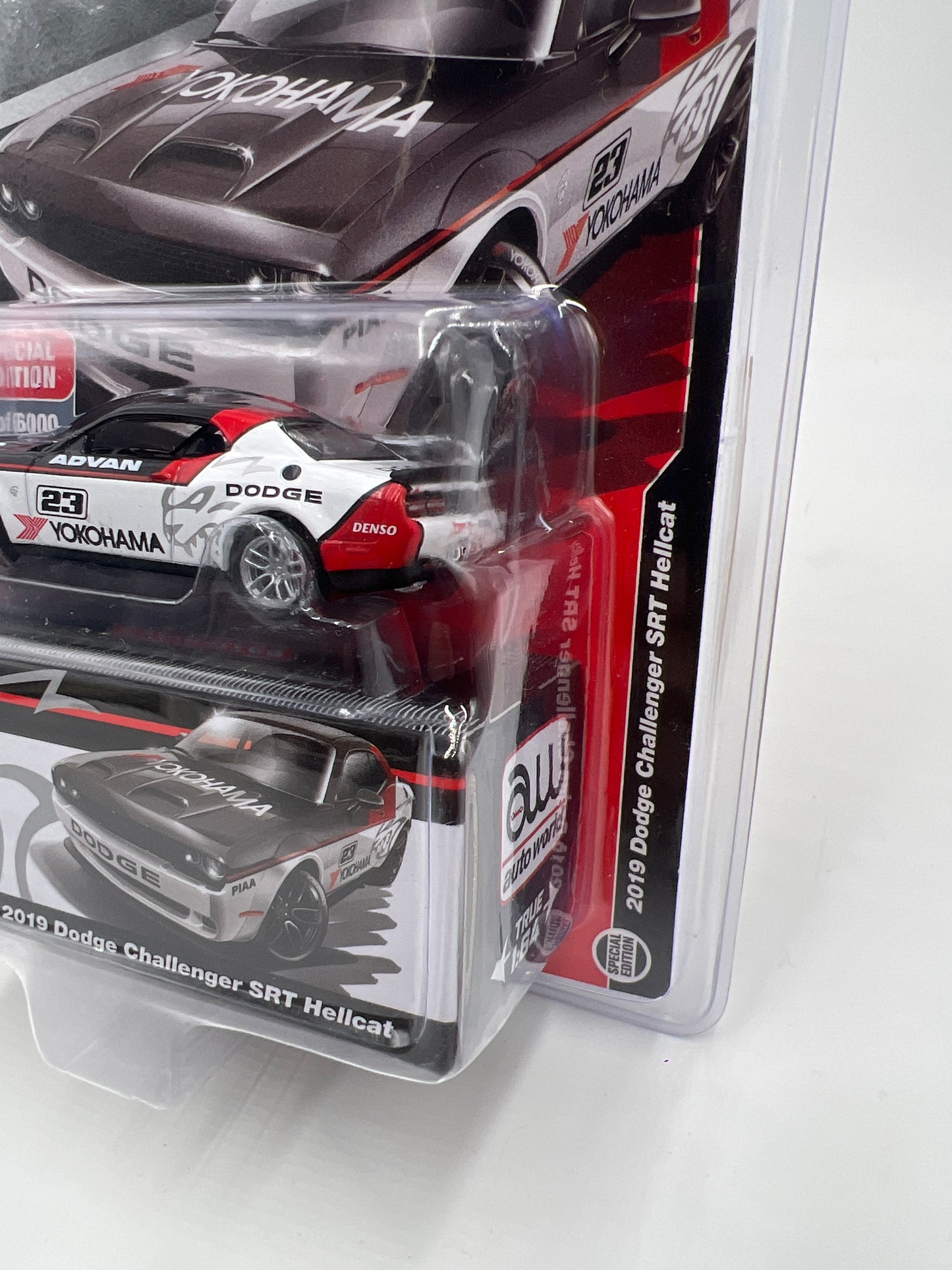 Auto World MiJo Exclusive Yokohama 2019 Dodge Challenger SRT Hellcat 1/6000 179F