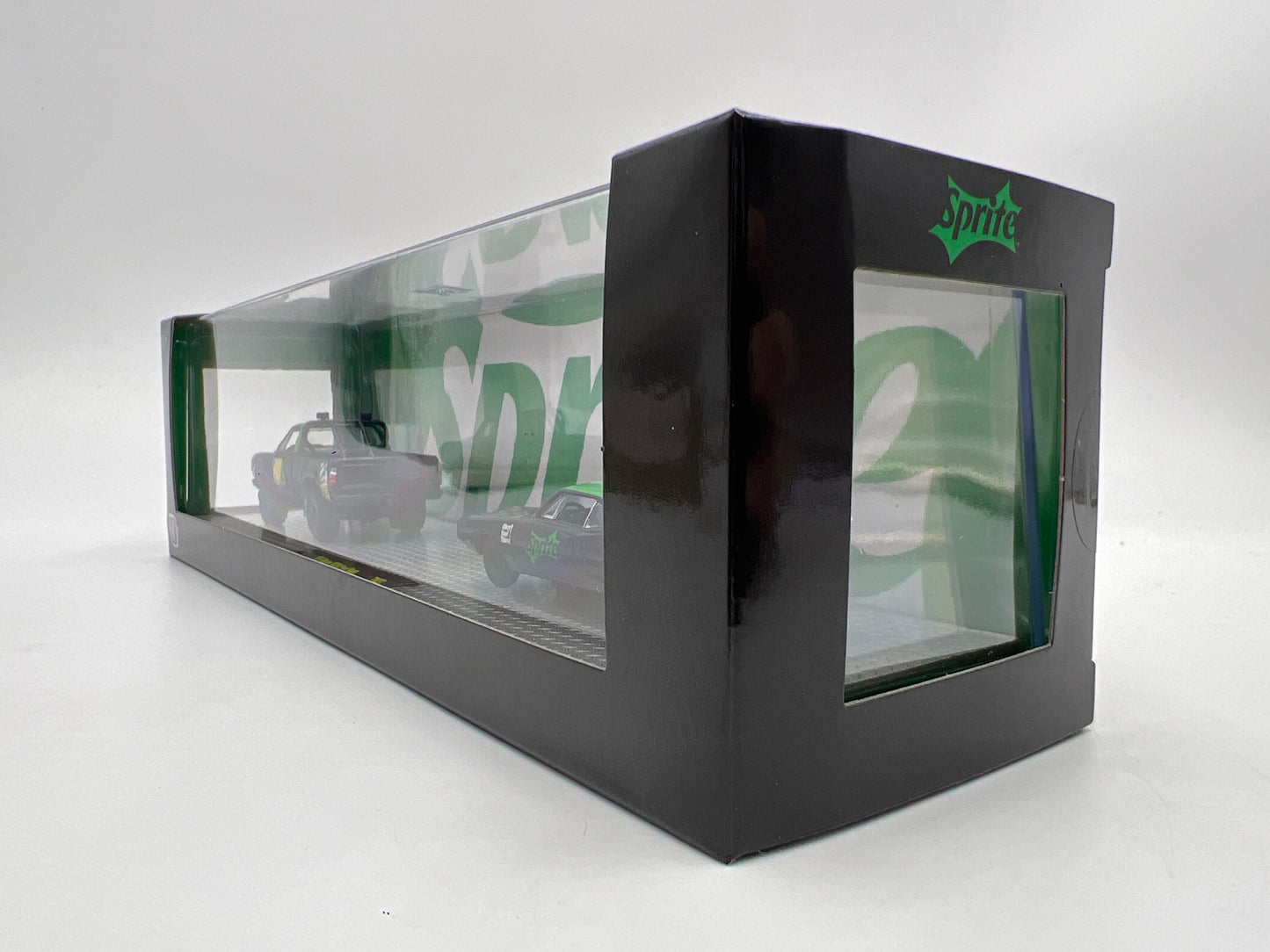 2025 M2 Machines Auto Haulers Sprite 1974 Dodge W200 Power Wagon & 1970 Dodge Super Bee Hemi TW37