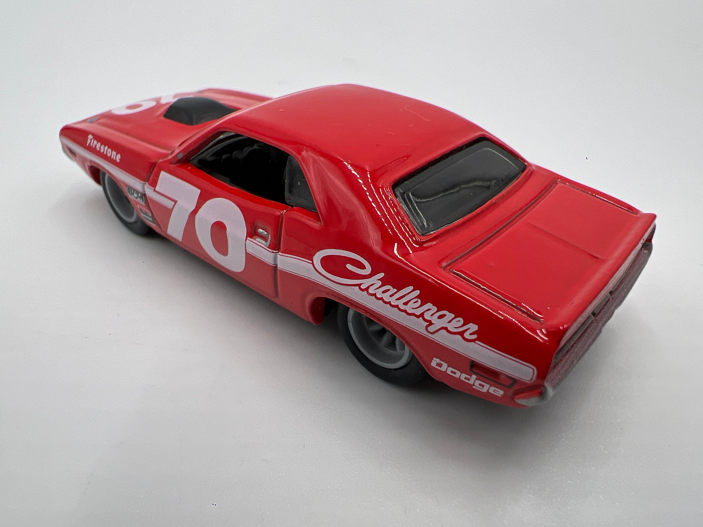 Hot Wheels 1/64 Premium Diorama Set 70 Dodge Challenger Red Loose