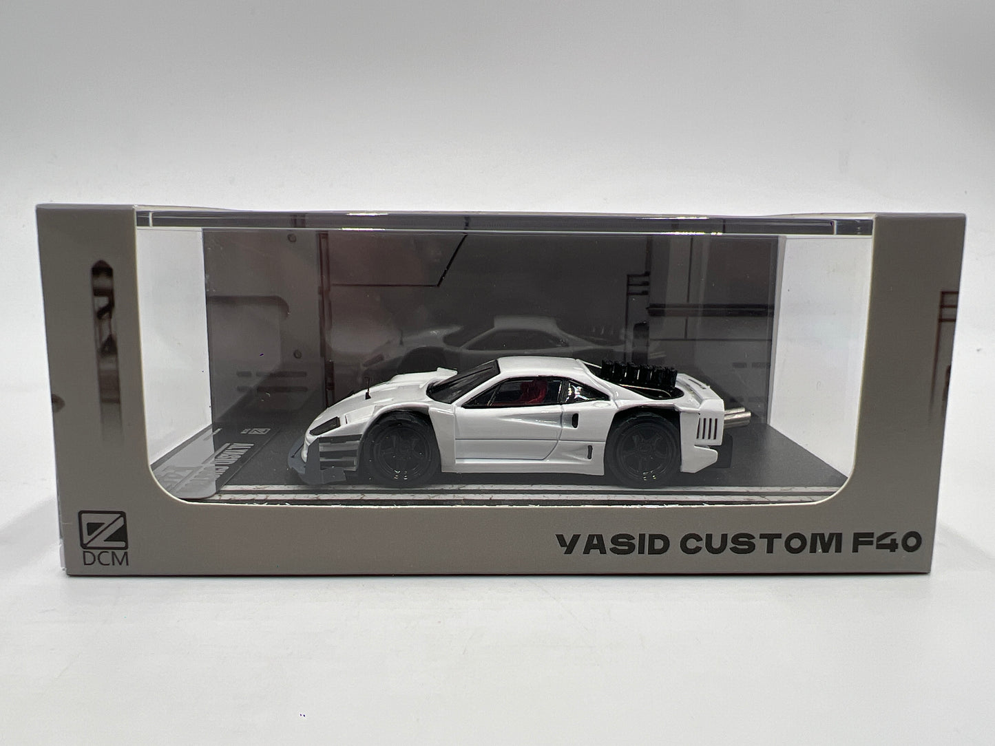 DCM 1/64 #12/599 AI.Yasid Custom Ferrari F40 White
