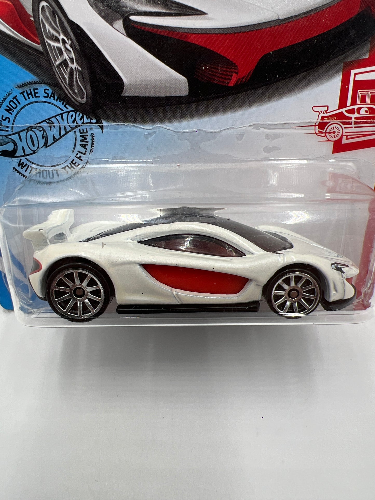 Hot Wheels Target Red Edition #149 Mclaren P1 White 148B