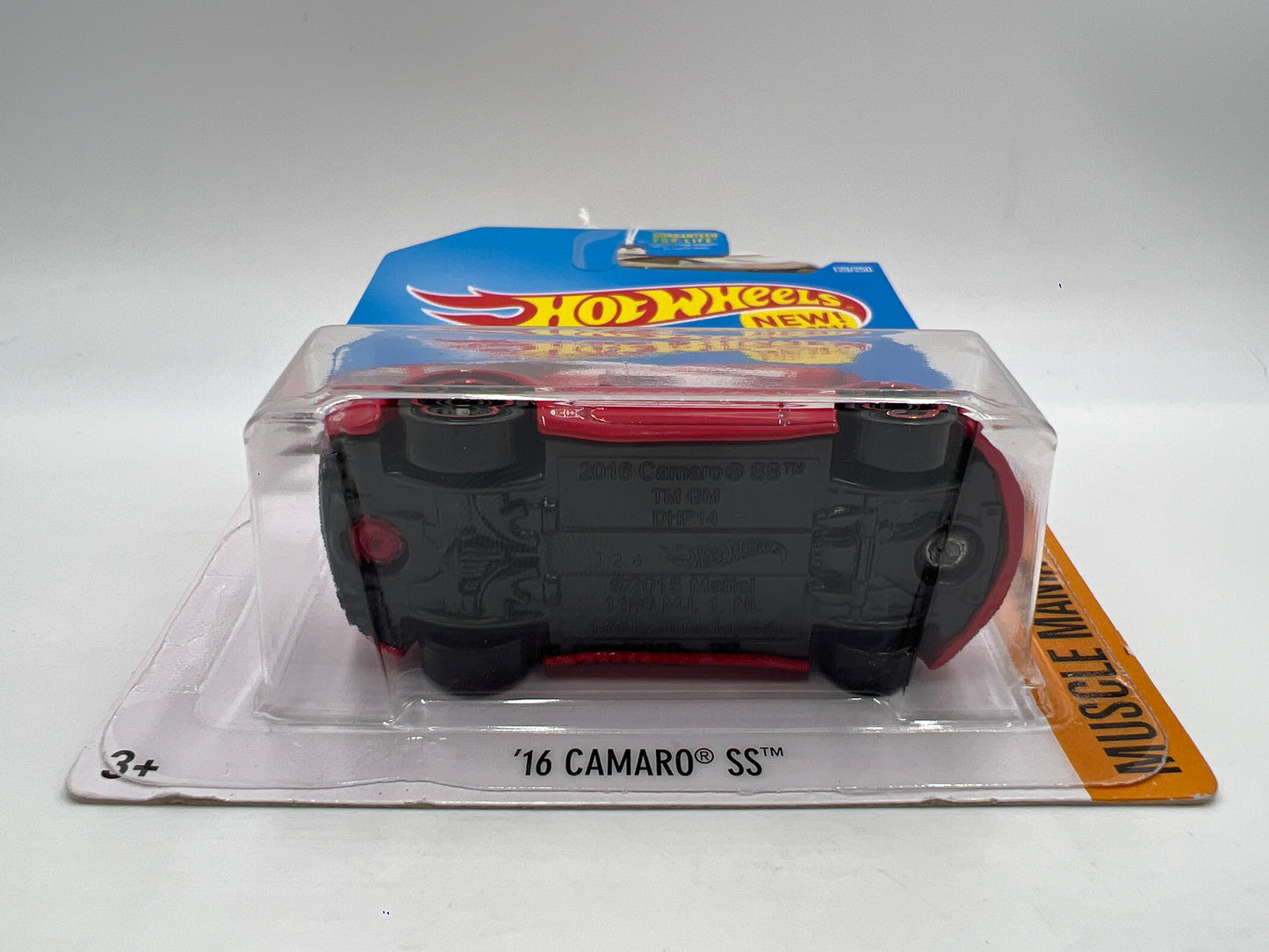 2016 Hot Wheels Muscle Mania #129 16 Camaro SS Red 6D