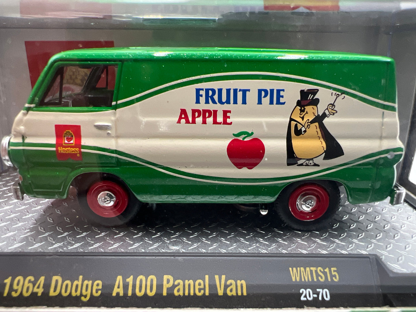 M2 Machines Hostess Fruit Pie Walmart Exclusive 1964 Dodge A100 Panel Van Green WMTS15