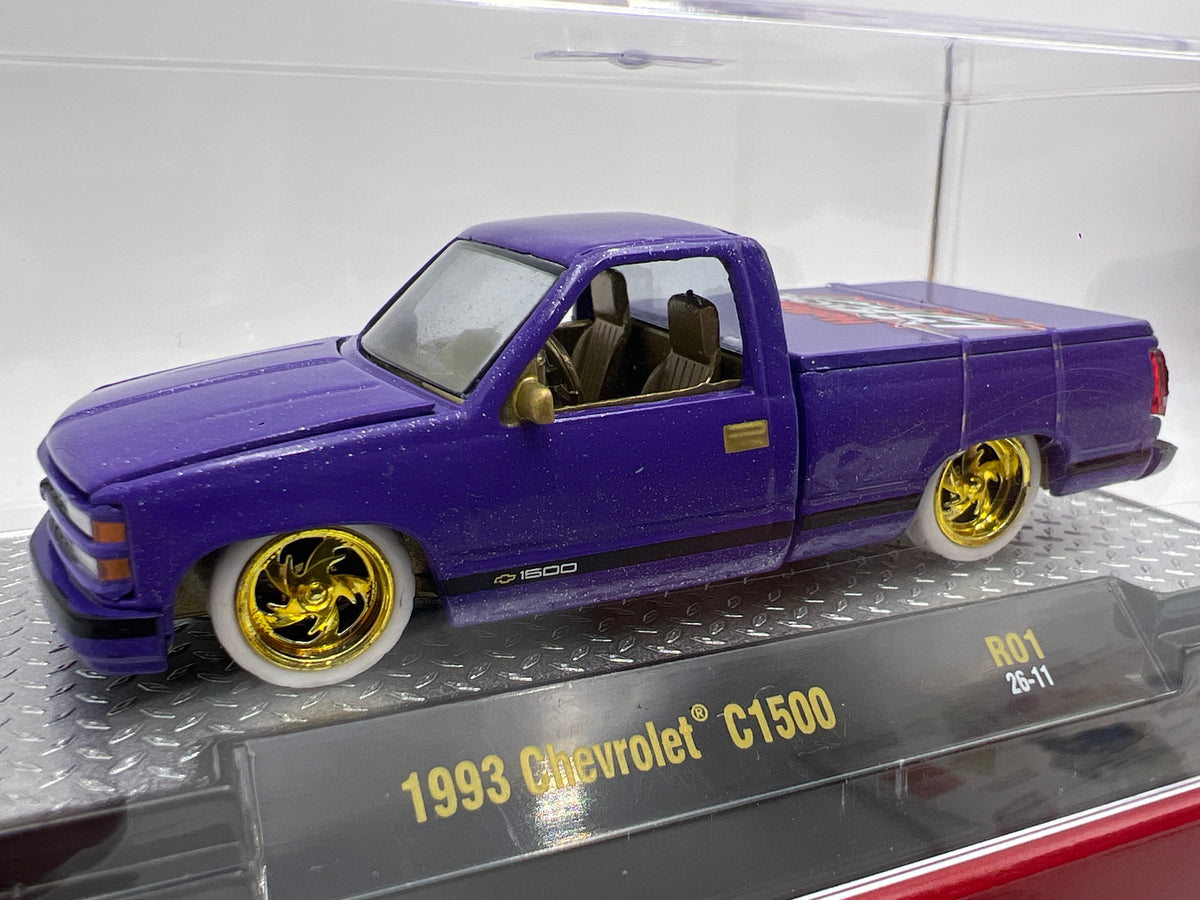 2026 M2 Machines R01 Blind Box CHASE 1993 Chevrolet C1500 LS Fest Purple W/Box