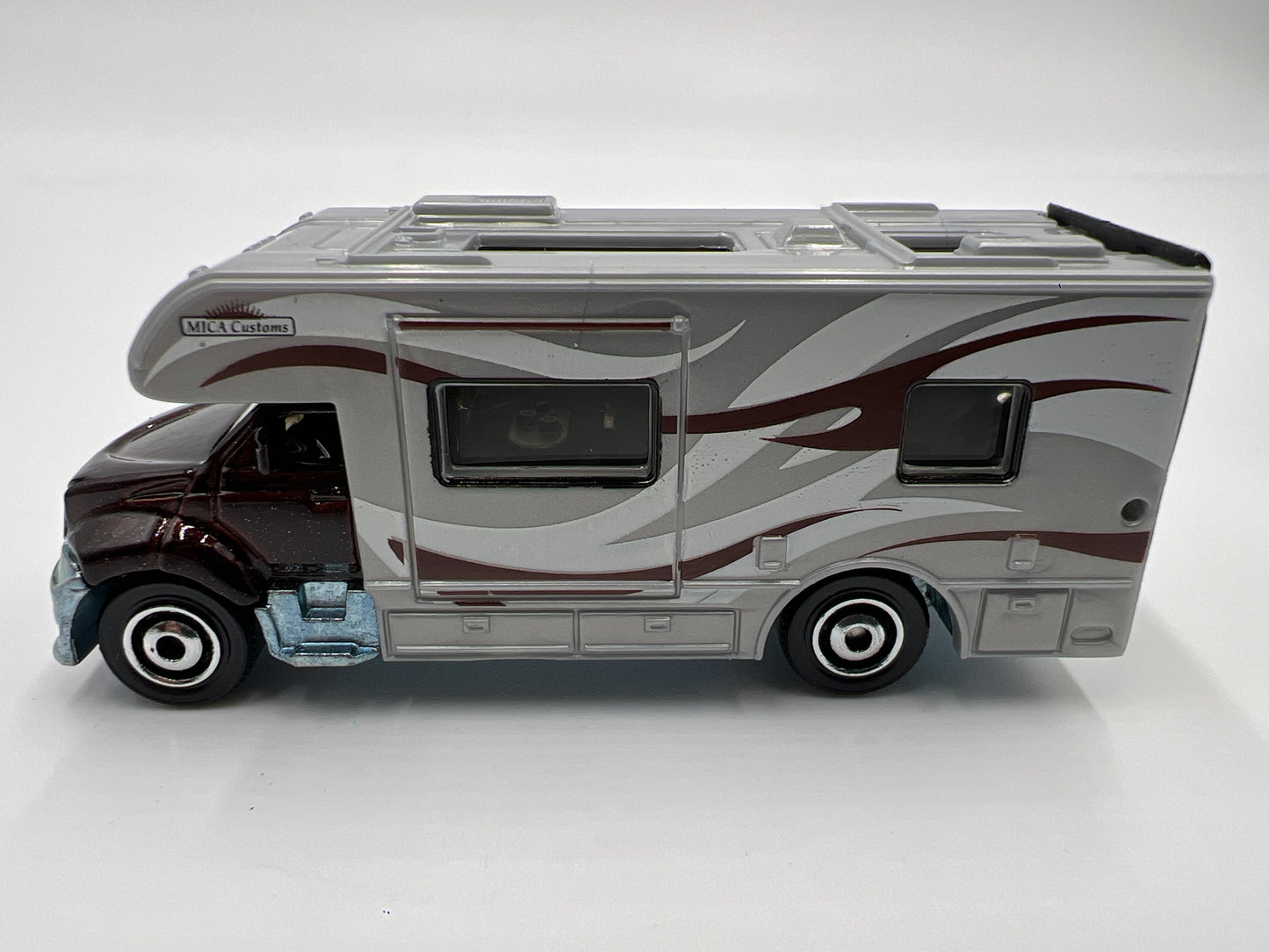 Matchbox 1/64 MBX Motor Home Loose