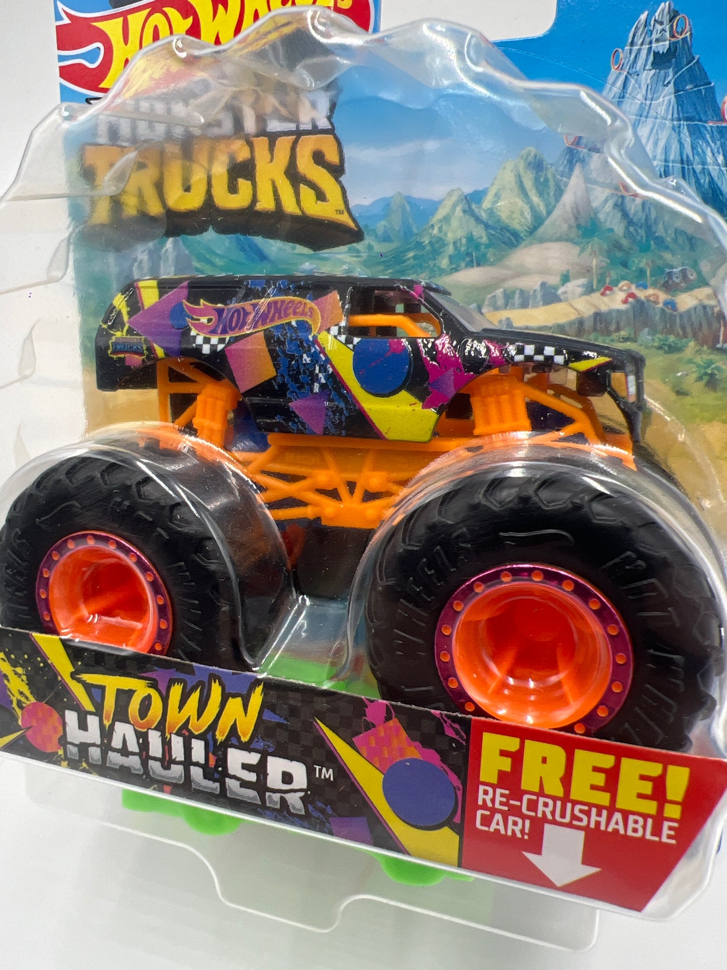 2021 Hot Wheels Monster Trucks Neon Shockers #44 Town Hauler 131i