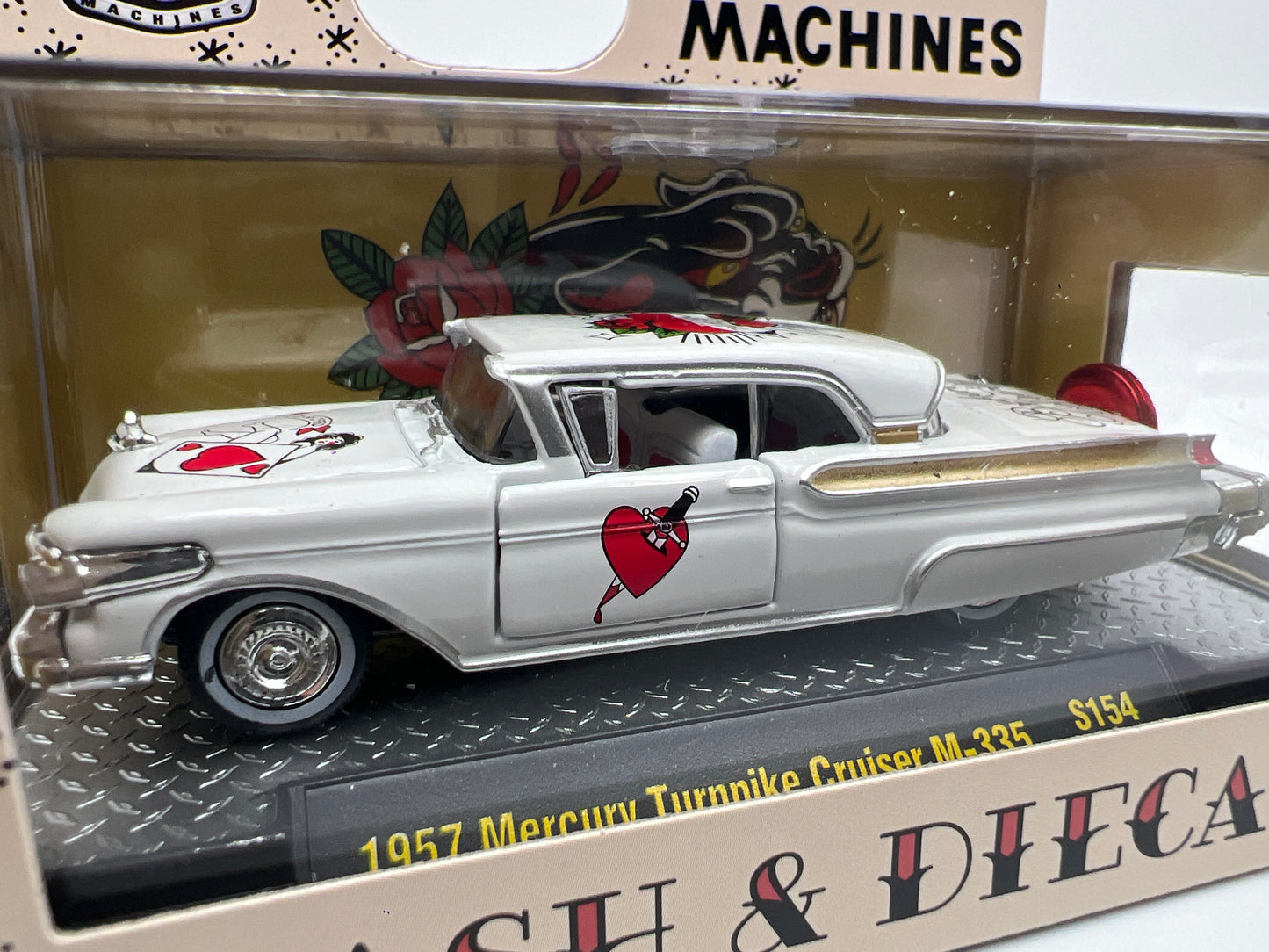 2026 M2 Machines S154 Flash & Diecast 1957 Mercury Turnpike Cruiser M-335 White