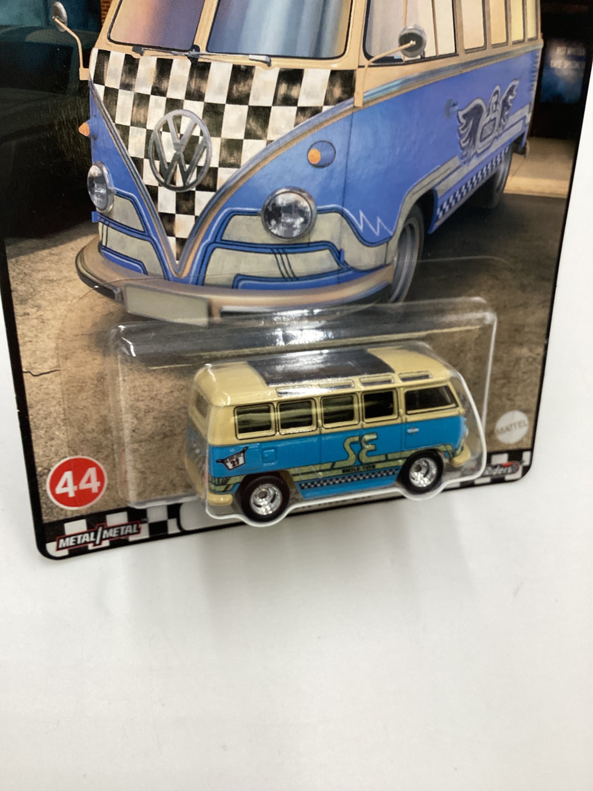 Hot Wheels Premium Boulevard #44 Volkswagen Deluxe Station Wagon