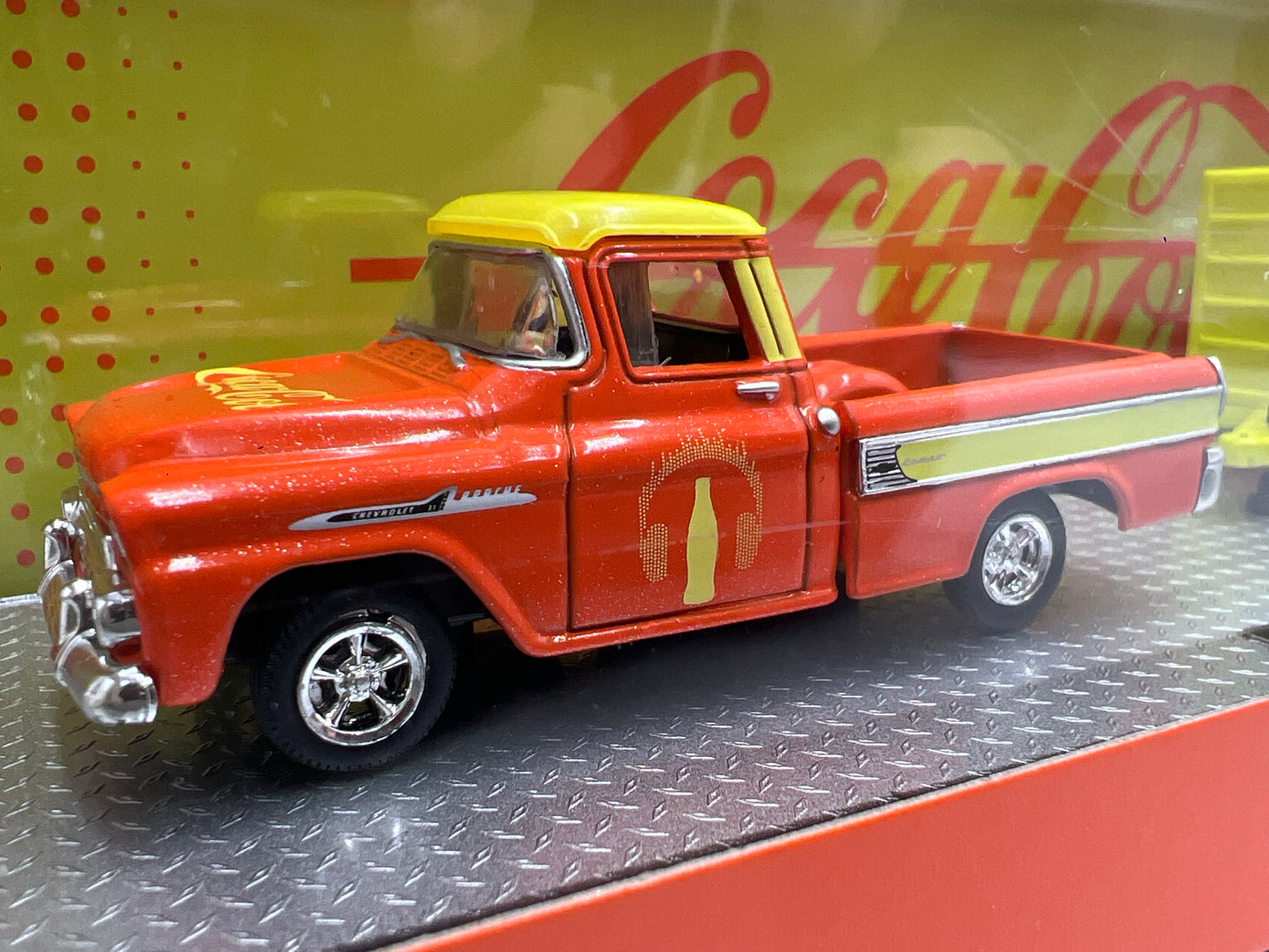 M2 Machines Auto Haulers TW43 Coca Cola 1958 Chevrolet Apache Cameo Truck & 1970 Chevelle SS 454