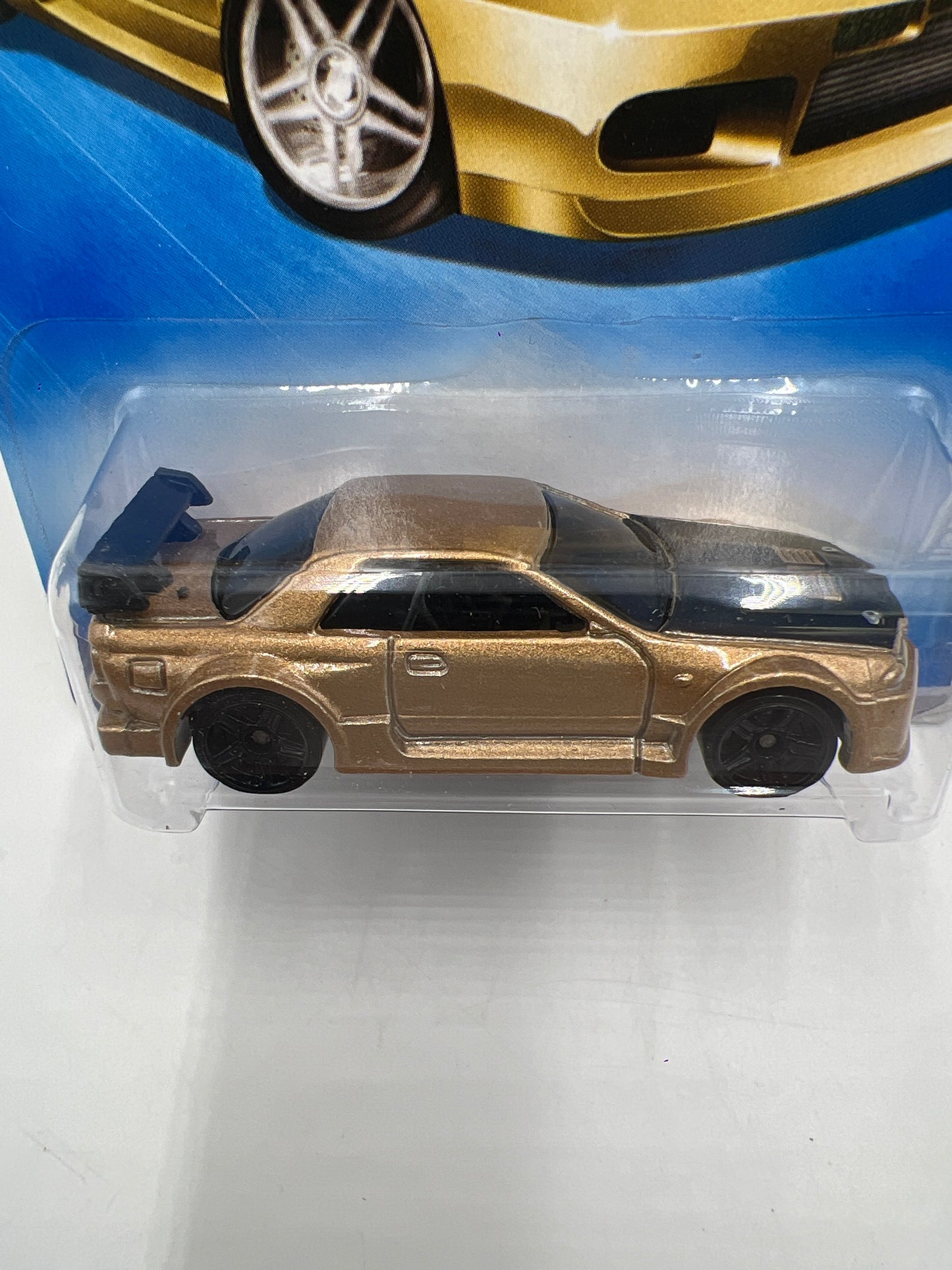 2009 Hot Wheels Dream Garage #156 Nissan Skyline GT-R R32 Gold HTF W/Protector