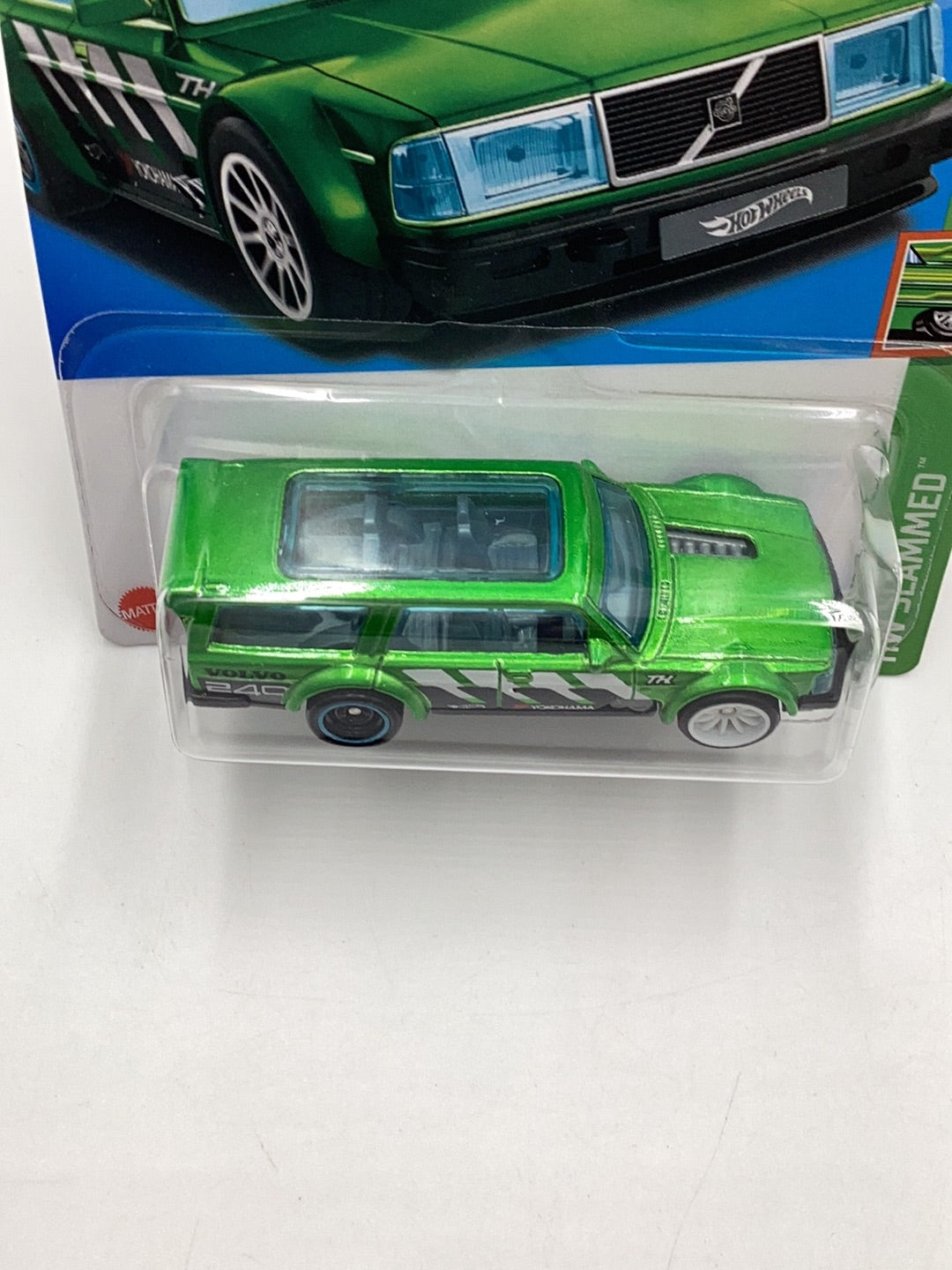 2023 hot wheels super treasure hunt Volvo 240 Drift Wagon W/ Protector