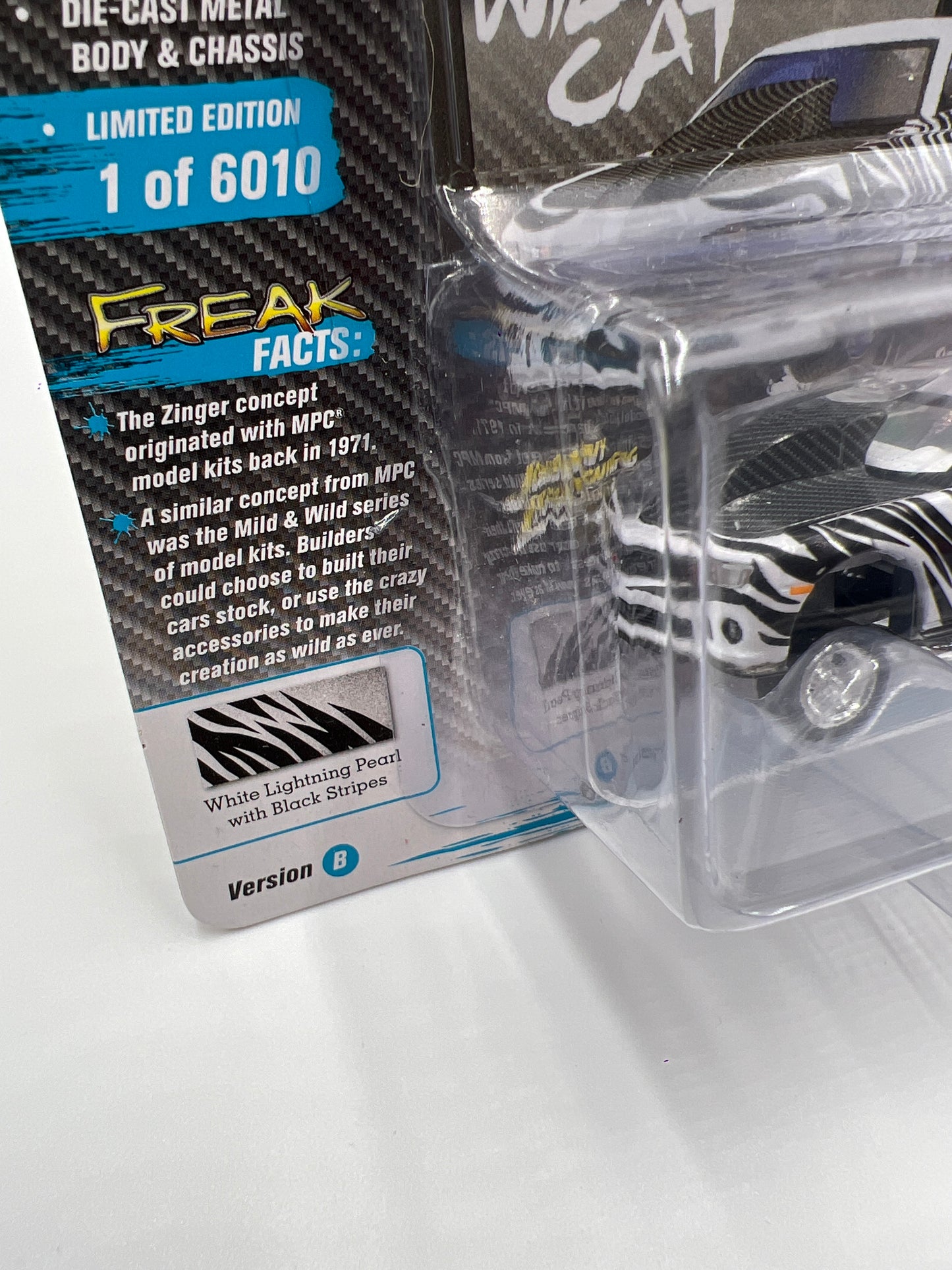 Johnny Lightning Street Freaks Zingers Release 2 Version B 2011 Chevy Camaro Wild Cat White/Black 228G