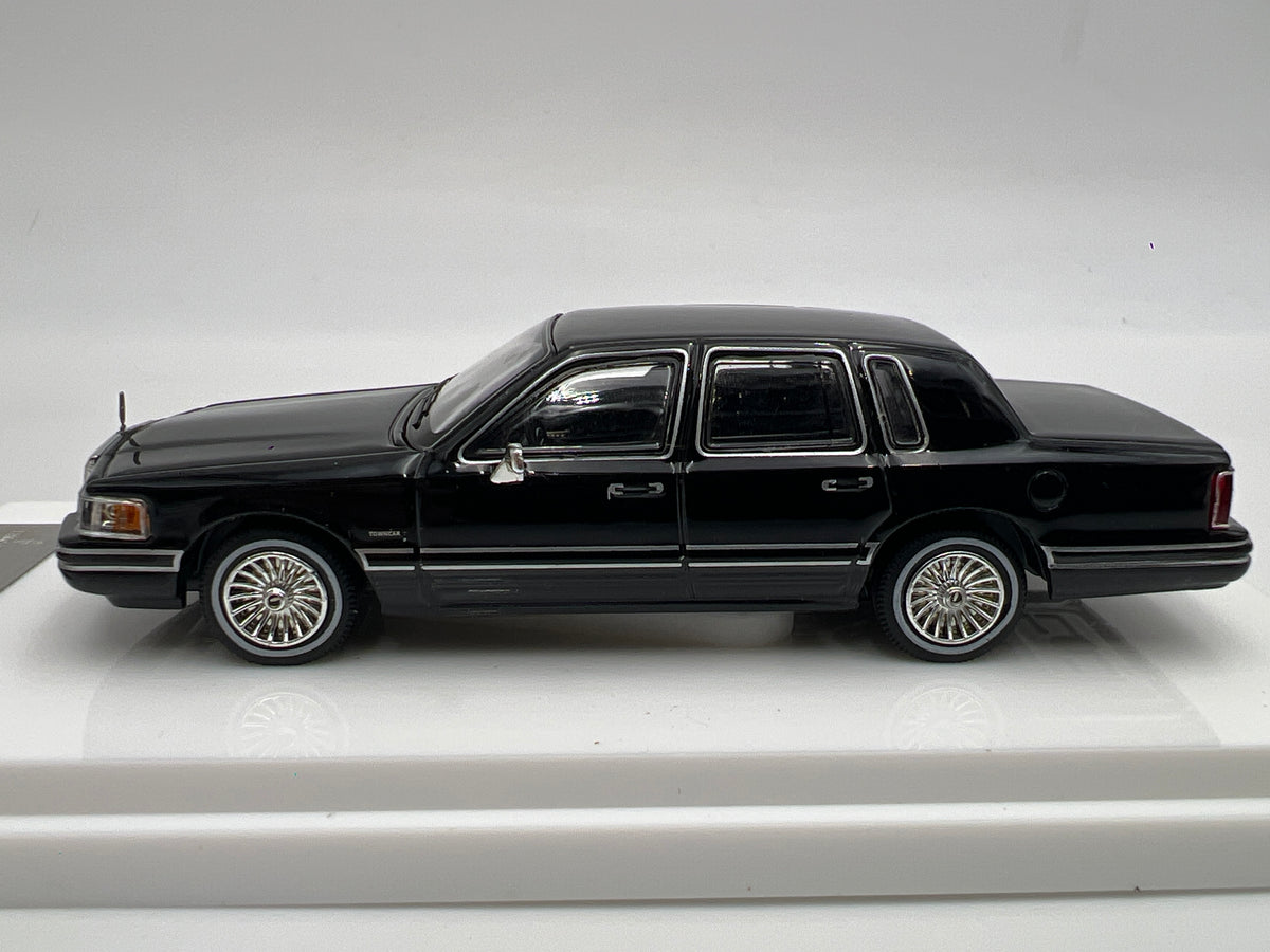 MK Miniatures 1/64 Scale Lincoln Town Car Black
