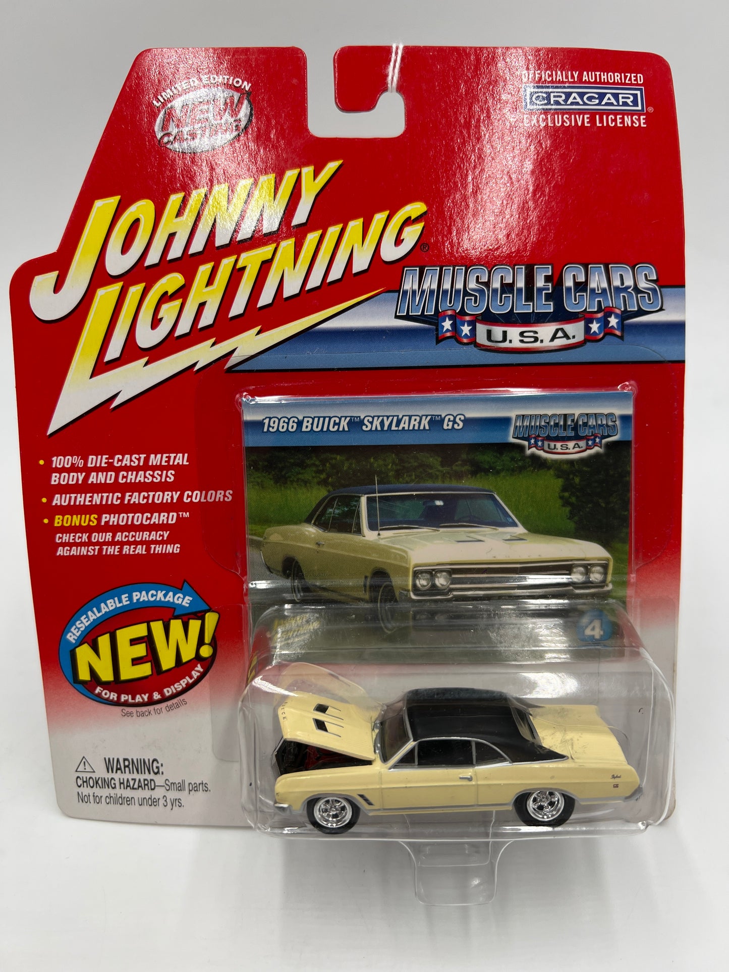 Johnny Lightning Muscle Cars USA #4 1966 Buick Skylark GS Yellow 219A