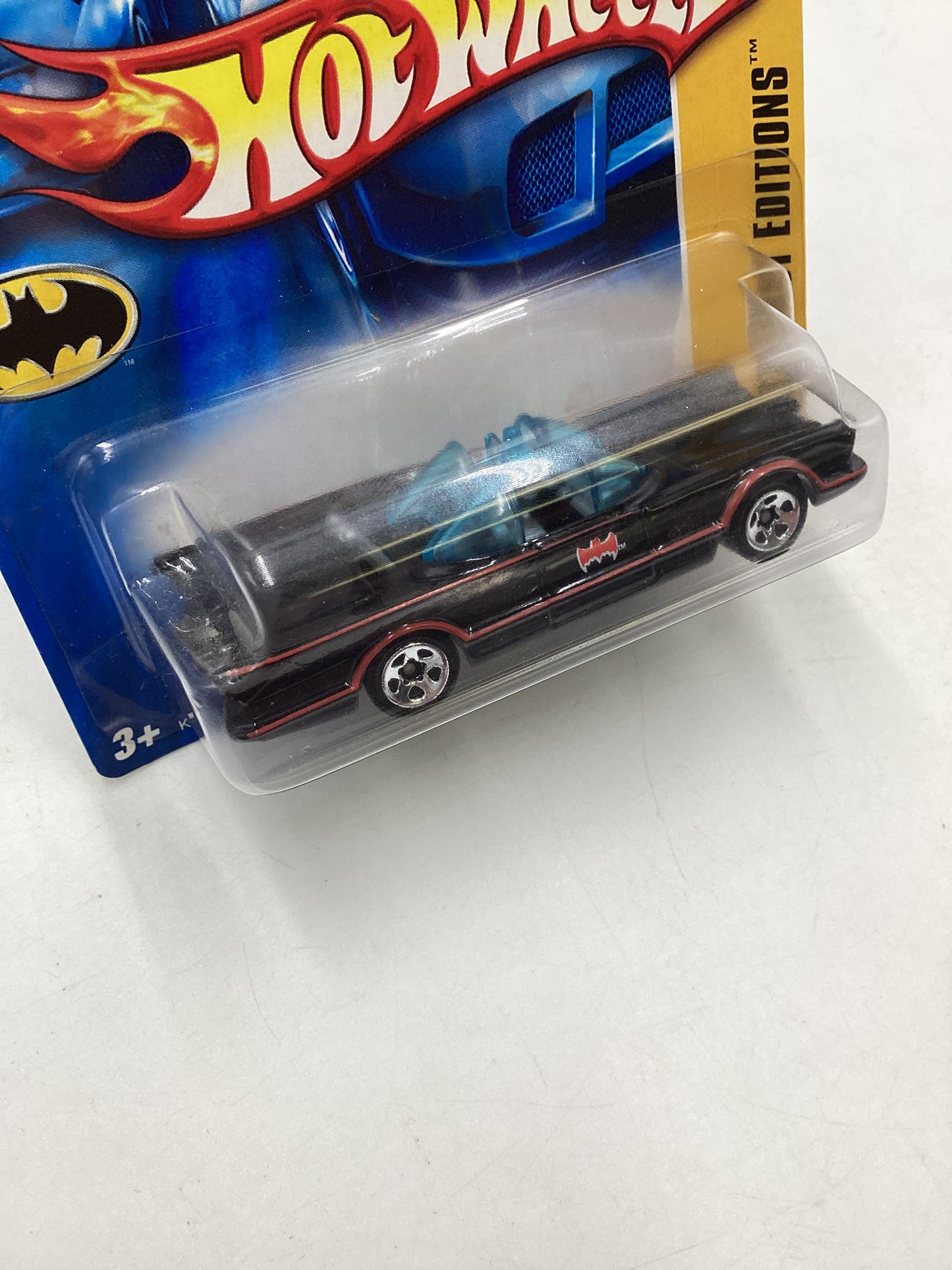 2007 Hot Wheels #015 Short Card TV Batmobile 119E