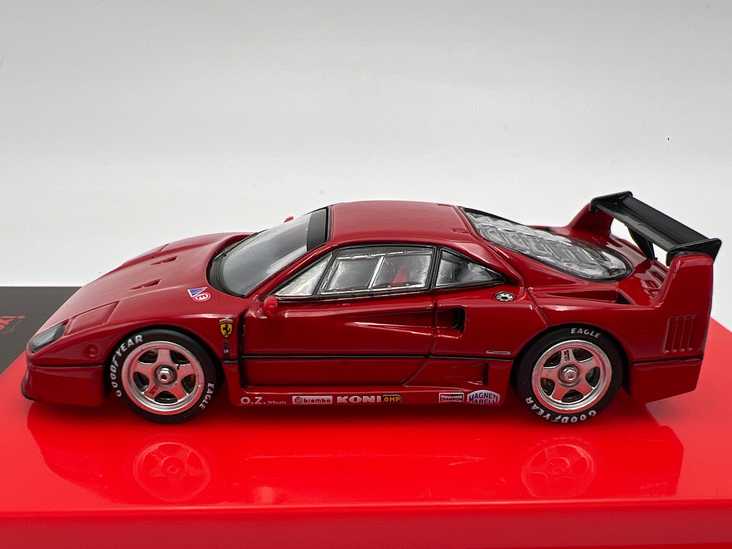 Tarmac Works x IXO Models Ferrari F40 Red