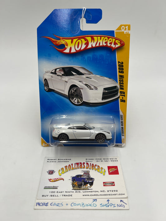 2009 Hot Wheels New Models #1 2009 Nissan GT-R White Smoked Chrome Wheel Variation Blister Not Perfect SR