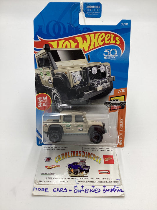 2018 Hot wheels #31 15 Land Rover Defender Double Cab Tan 63E