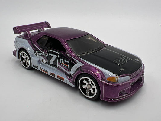 Hot Wheels 1/64 Legends Tour Nissan Skyline GT-R R32 Loose