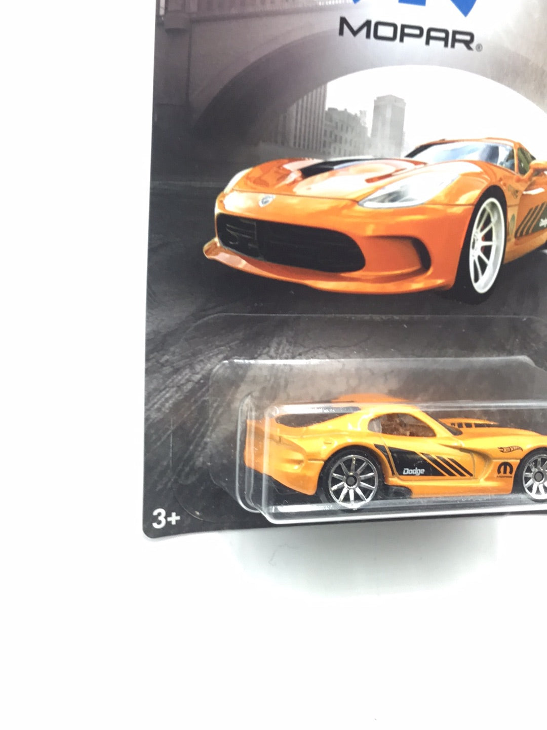 Hot wheels Mopar series 1/8 2013 SRT Viper MM7