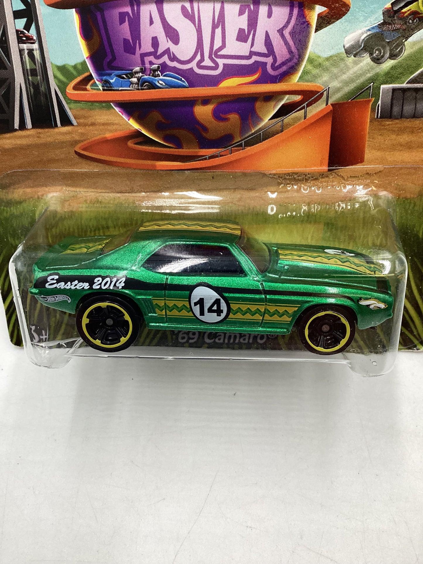 2014 Hot Wheels Happy Easter 1/8 69 Camaro 152H