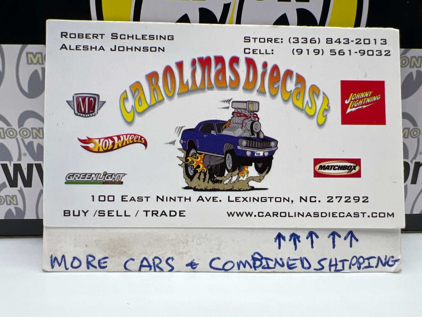 M2 Machines 1/24 Moon Equipped 1957 Chevrolet Bel Air Hardtop Mooneyes White R104 Cracked Blister