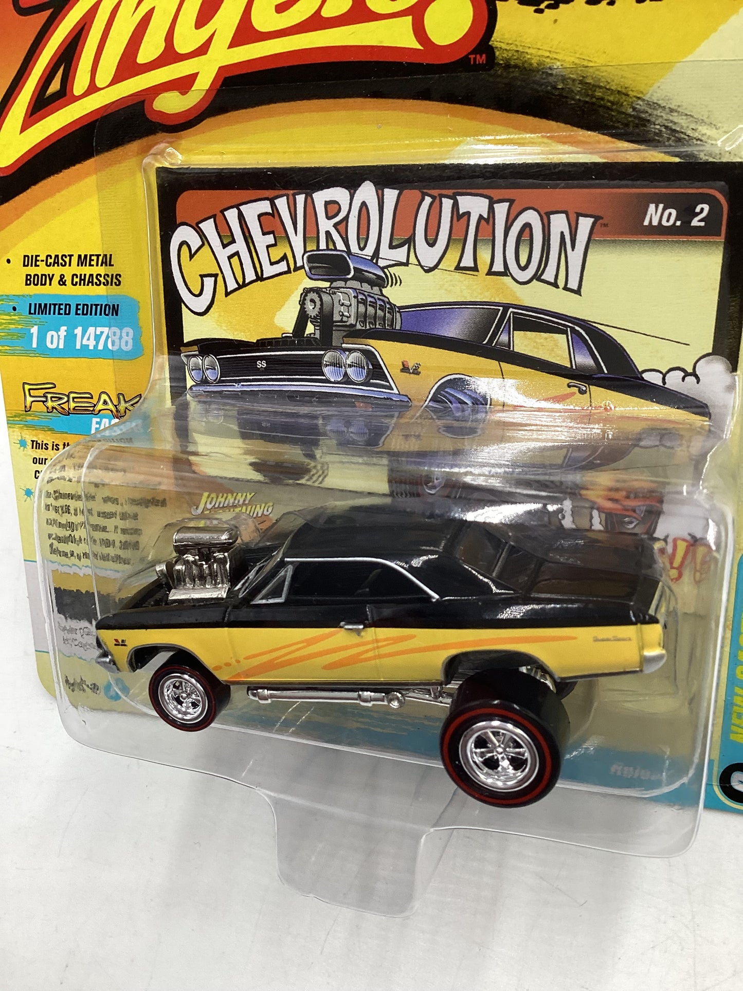 Johnny Lightning ZINGERS Series 2 1966 Chevy Chevelle Yellow/Black 186G