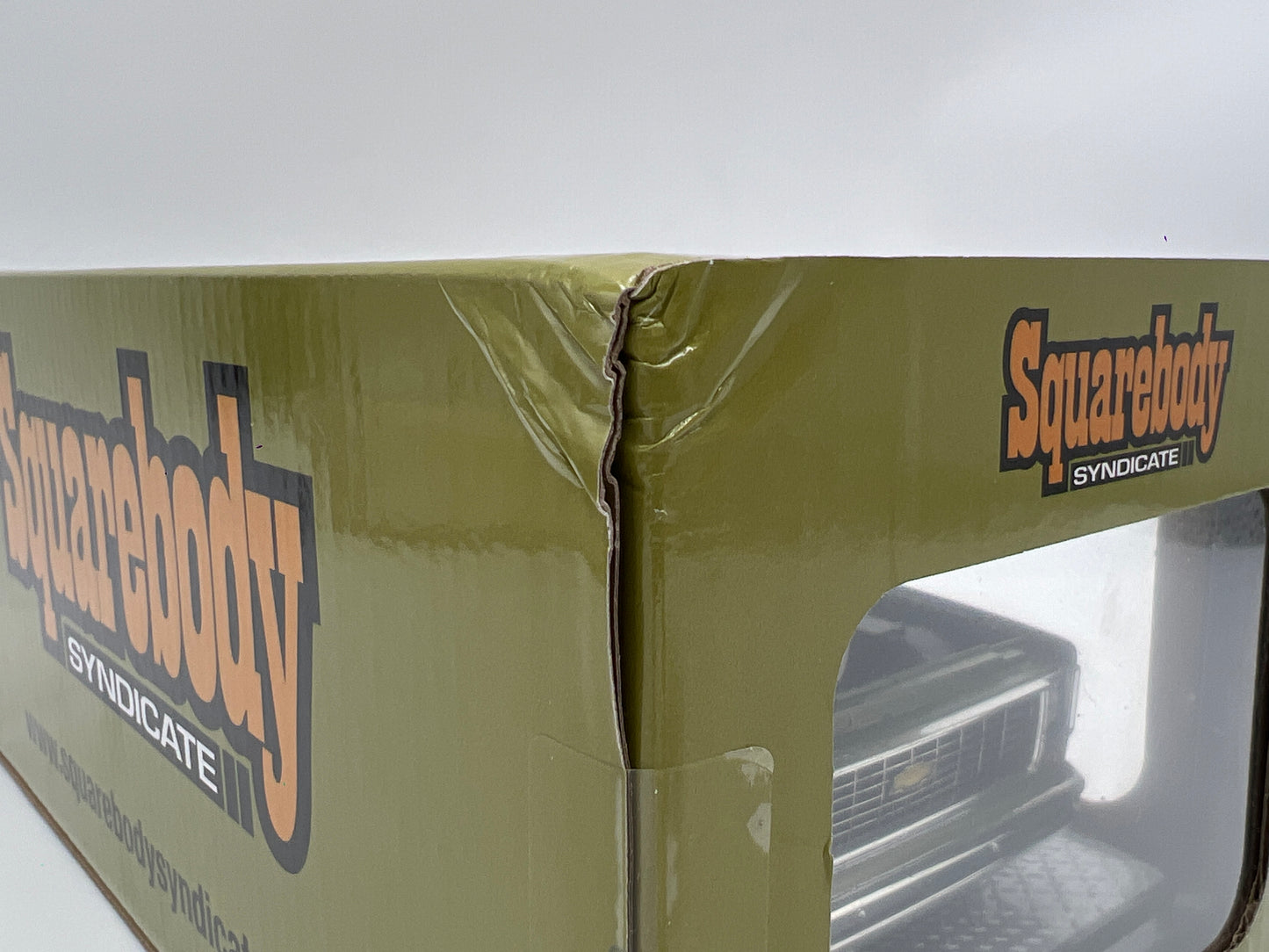 M2 Machines 1/24 Scale S42 1973 Chevrolet Cheyenne Super 10 Greenbeans