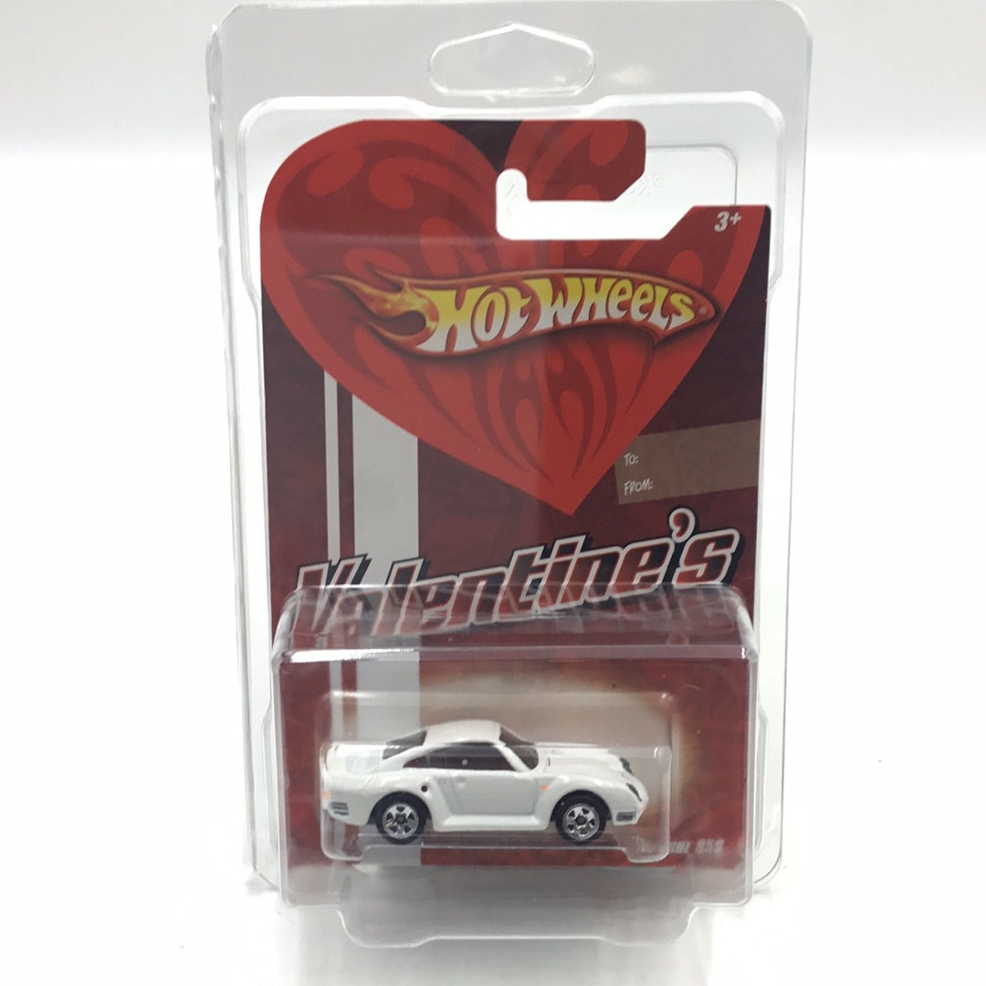 Hot Wheels Valentines Porsche 959 Walmart Exclusive with protector