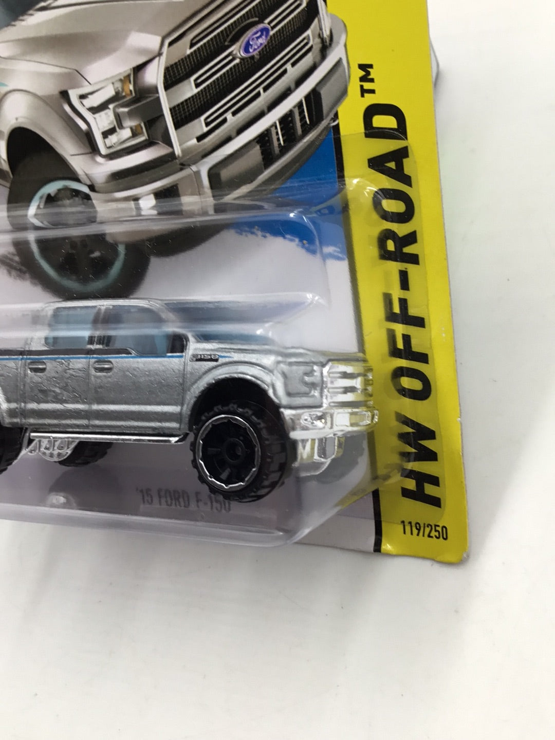 2015 Hot Wheels #119 2015 Ford  F-150 JJ2